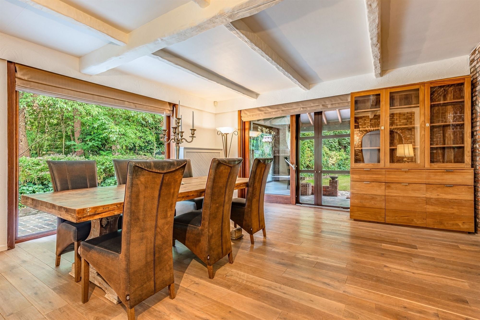 Charmante villa met 3 slaapkamers in Spaanse stijl te koop in Zoersel foto 4