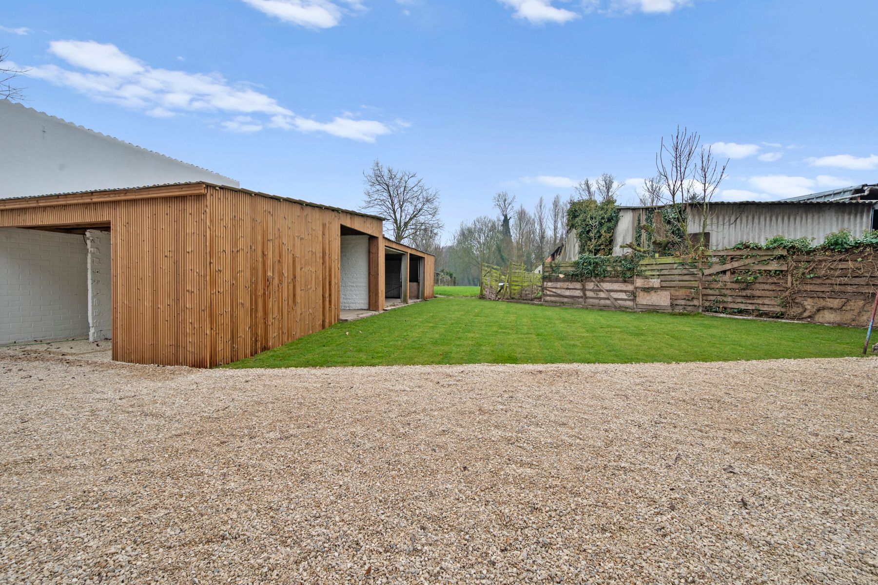 Instapklare woning met 5 slaapkamers en 2 badkamers foto 12