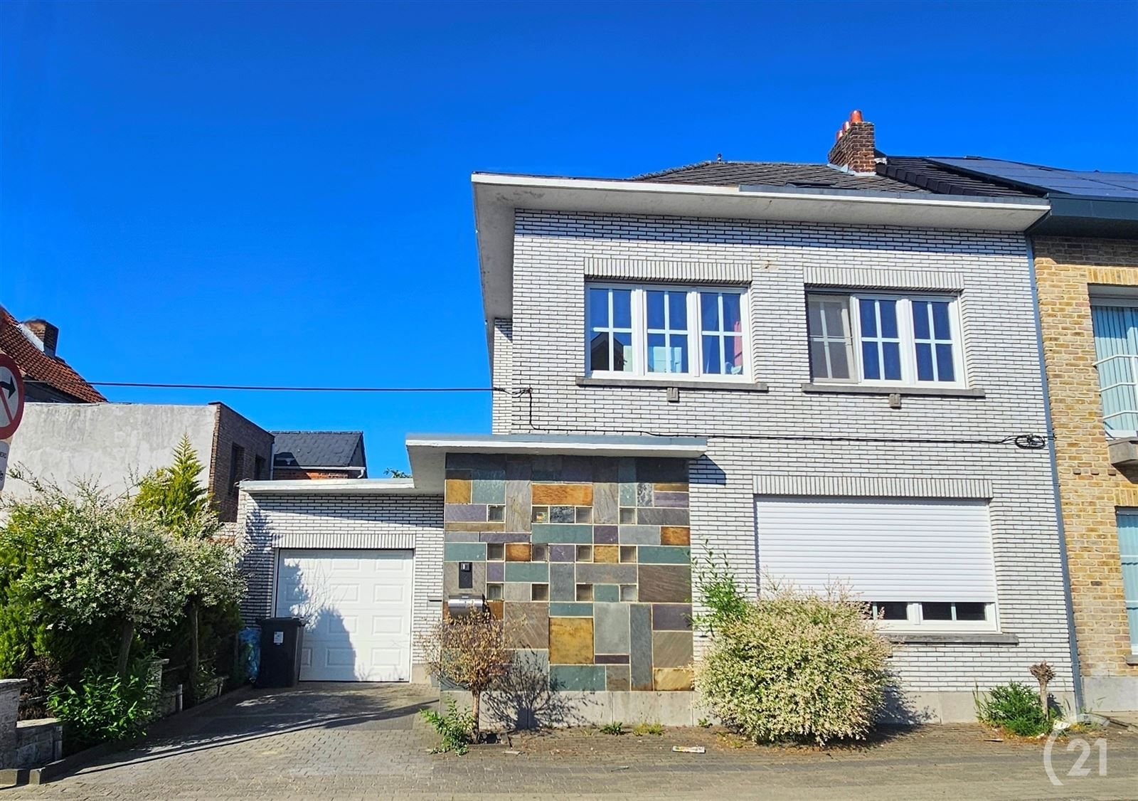 Gerenoveerde woning met tuin en 5 slaapkamers foto 4
