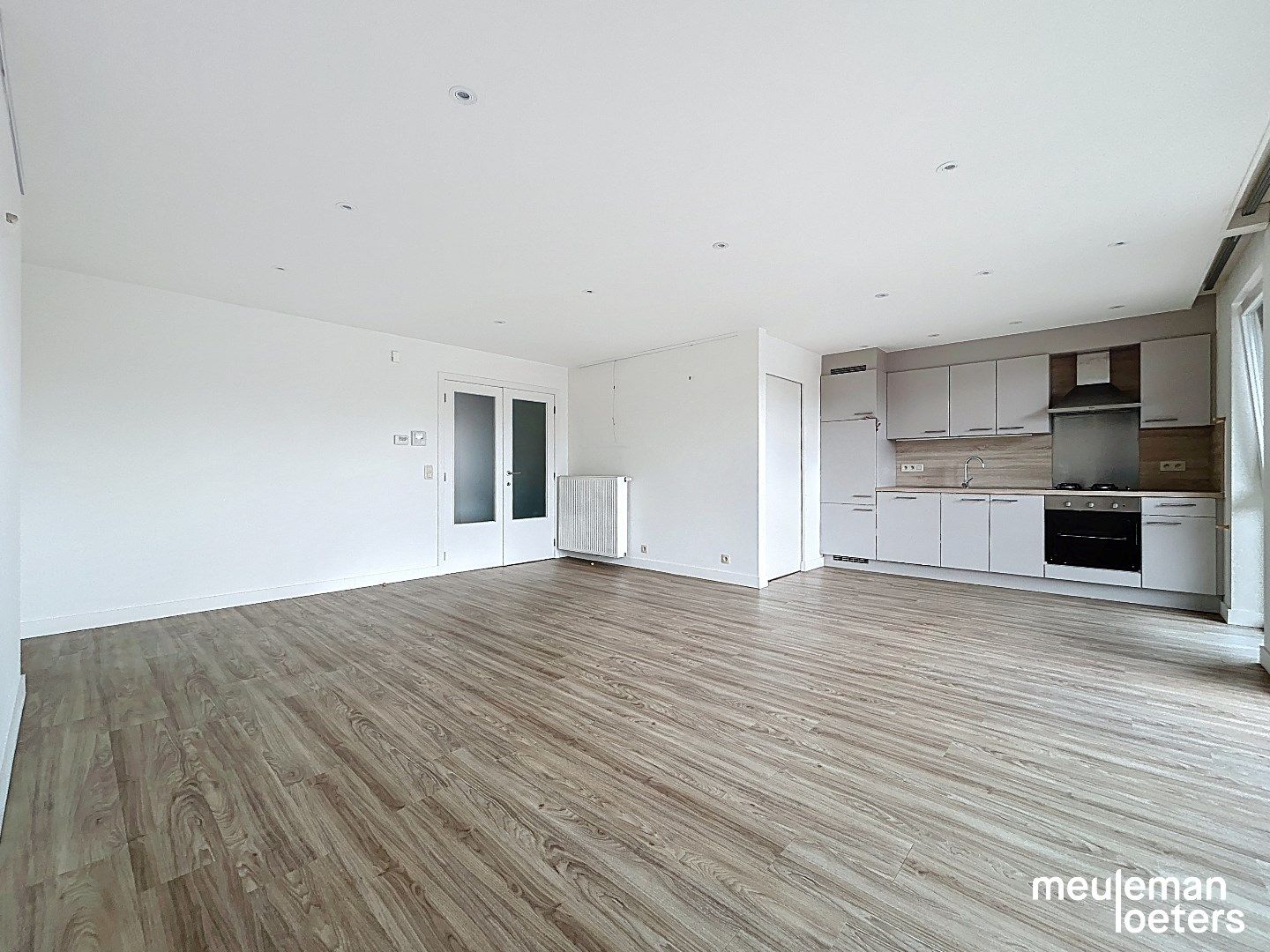 lichtrijk en energiezuinig appartement met balkon foto 7