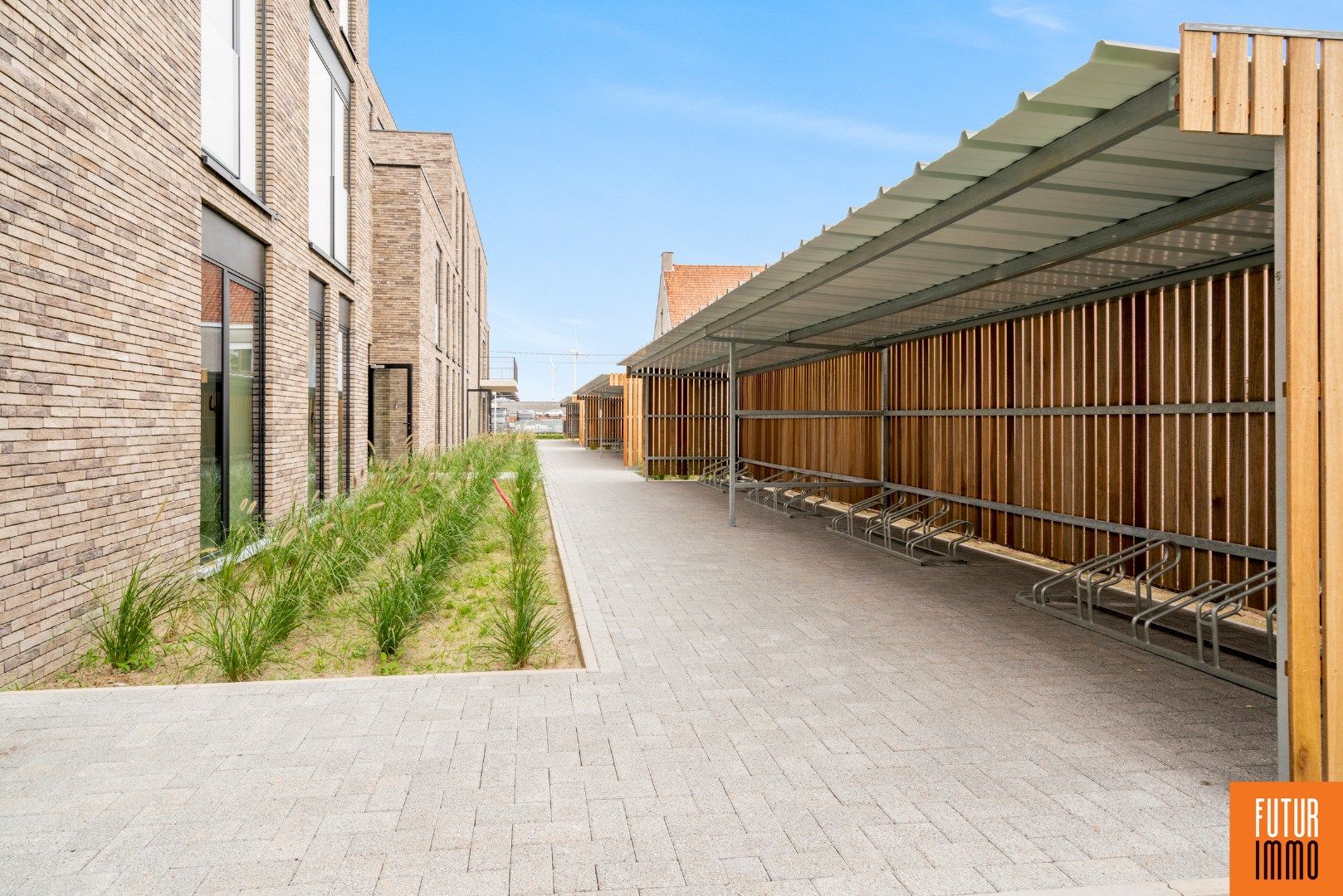 Lichtrijk 2-slpk appartement met ruim terras foto 3