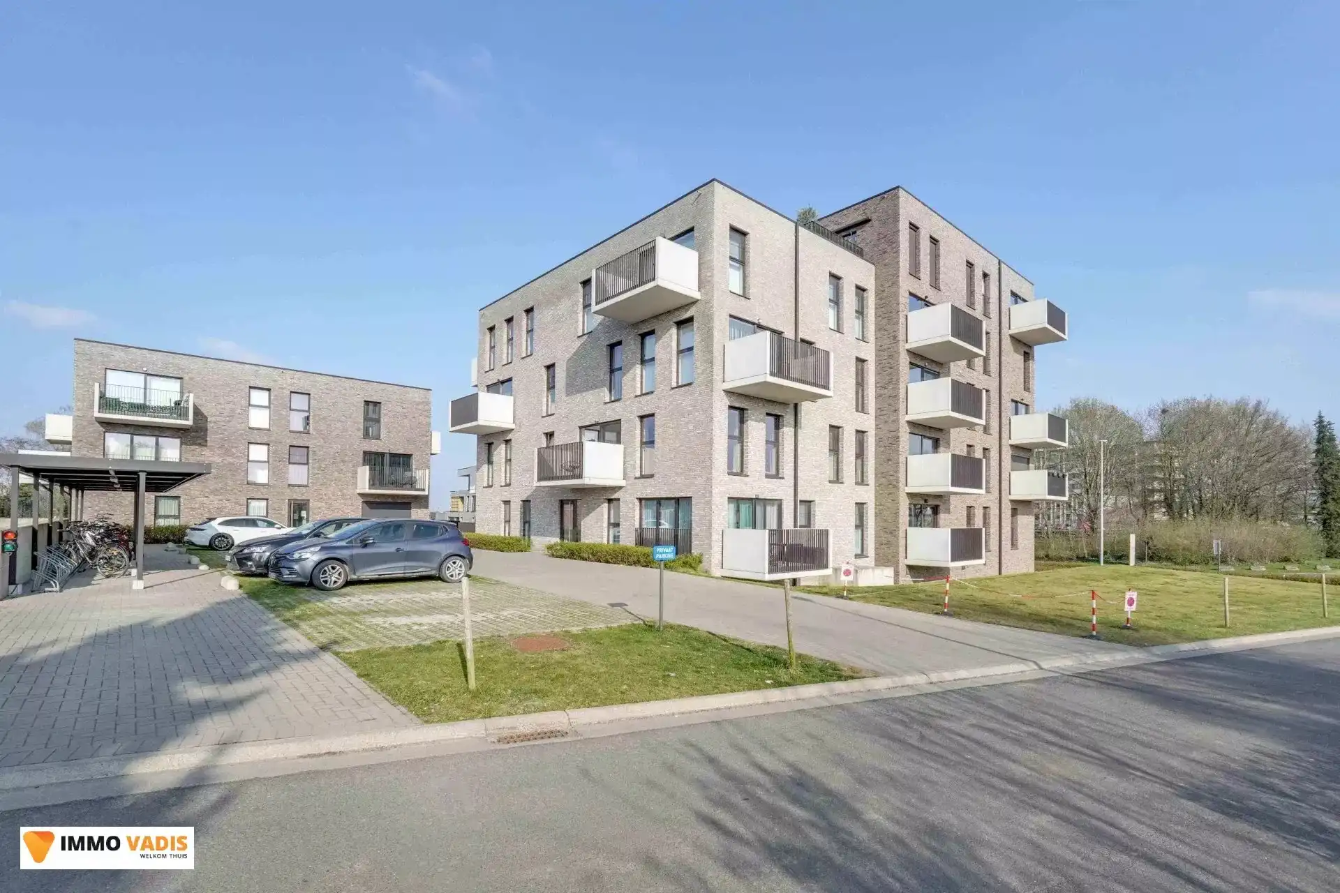 Ondergrondse autostaanplaats foto 3