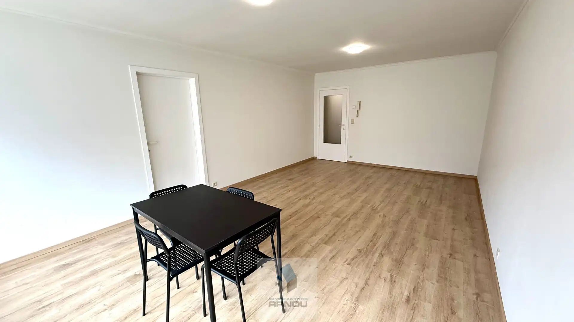Ruim appartement met 2 slaapkamers en met garage op rustige ligging foto 6