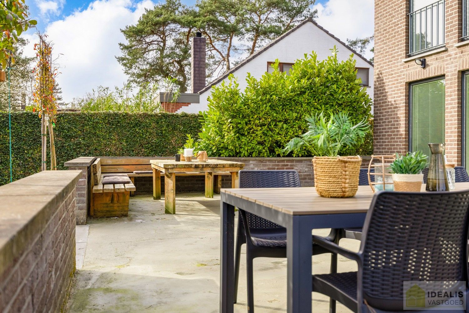 STATIGE, STRAKKE EN UITERST RUIME WONING/KANTOOR MET HOOGSTAANDE AFWERKING EN OOG VOOR DETAIL. VOORZIEN VAN 3 SLAAPKAMERS, RIANTE LEEFRUIMTES ÉN UNIEKE LANDSCAPE KANTOORRUIMTES OP RESIDENTIËLE DOCH GUNSTIGE LOCATIE! foto 50