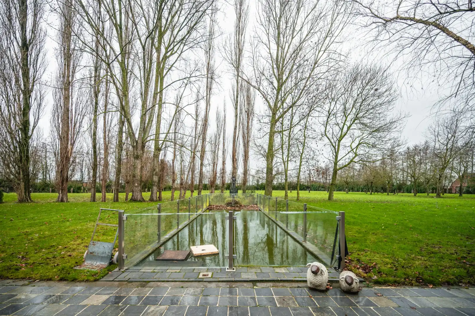 Unieke vierkantshoeve op uitgestrekt domein, geschikt voor diverse doeleinden  foto 19
