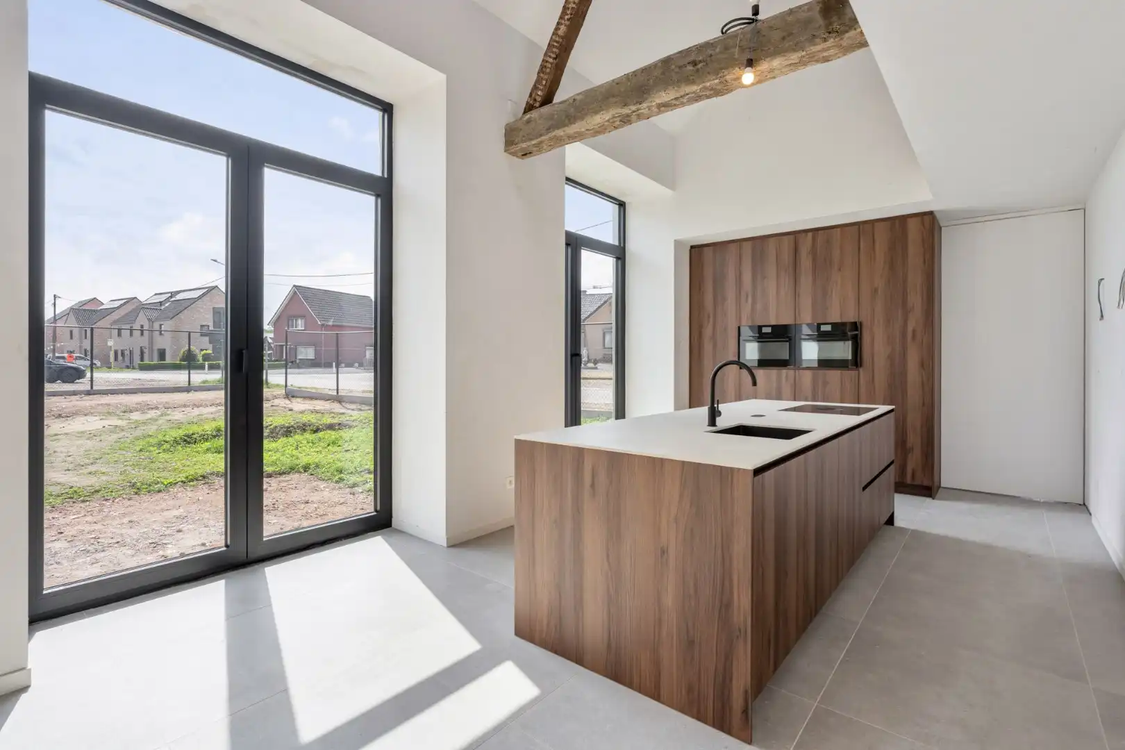 Exclusieve woning in volledig heropgebouwde hoeve op een perceel van 4a33ca!  foto 7