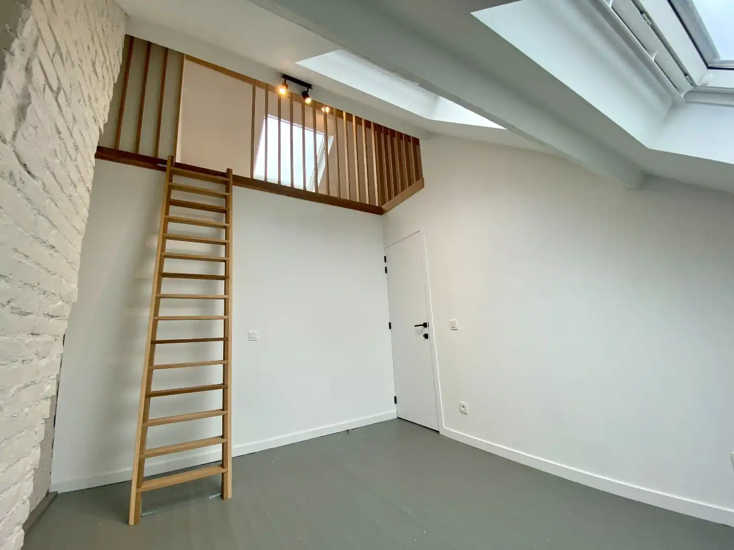 Knap gerenoveerde burgerwoning foto 12
