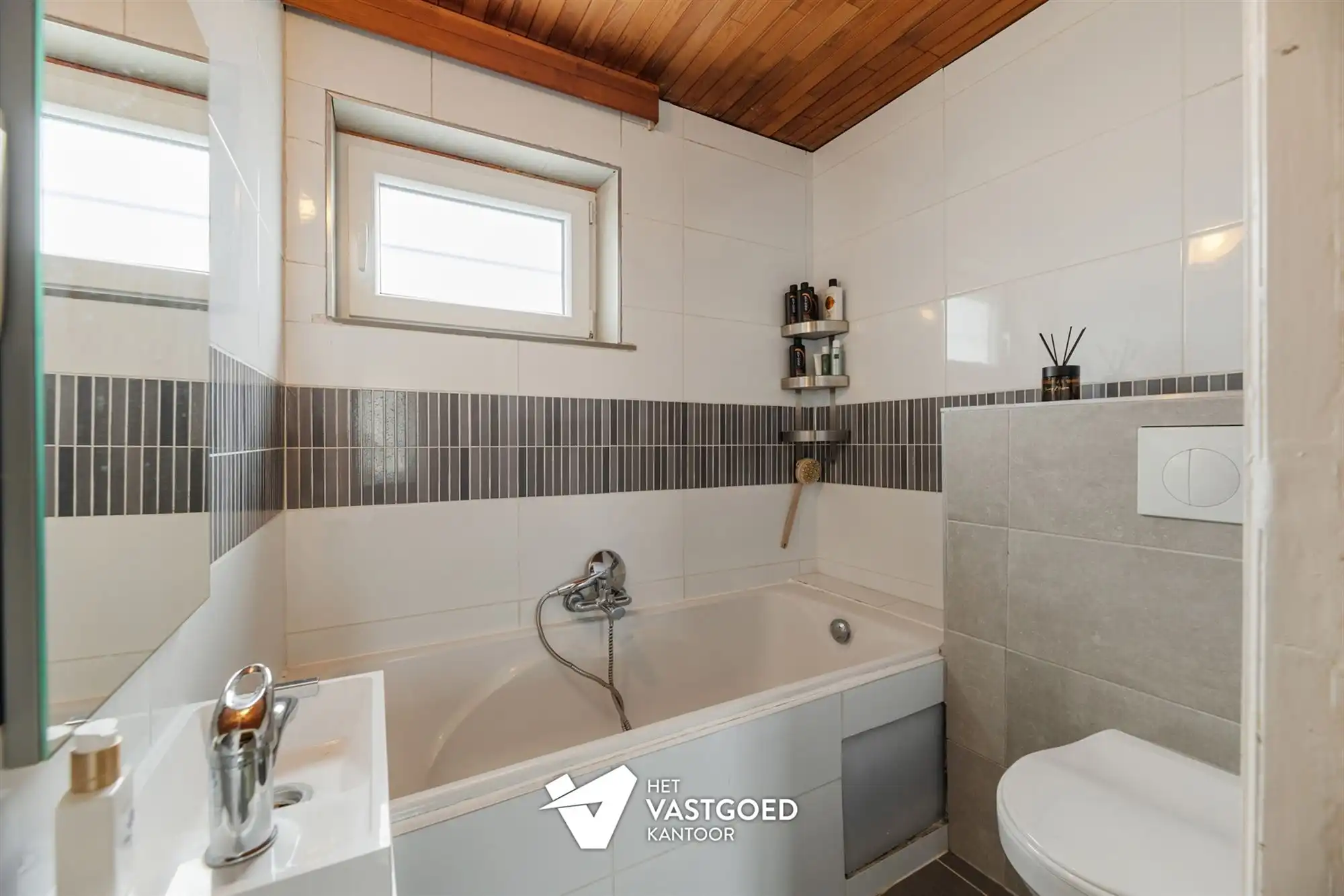 GERENOVEERDE WONING MET 3 SLAAPKAMERS EN GEZELLIGE STADSTUIN IN HEUSDEN CENTRUM foto 14