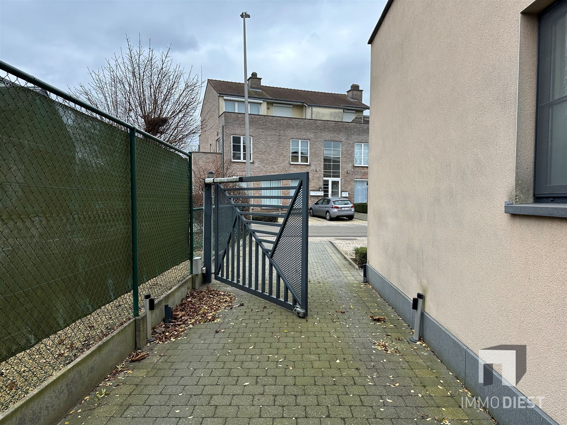 Appartement met 2 slpks, groot terras en garage foto 21