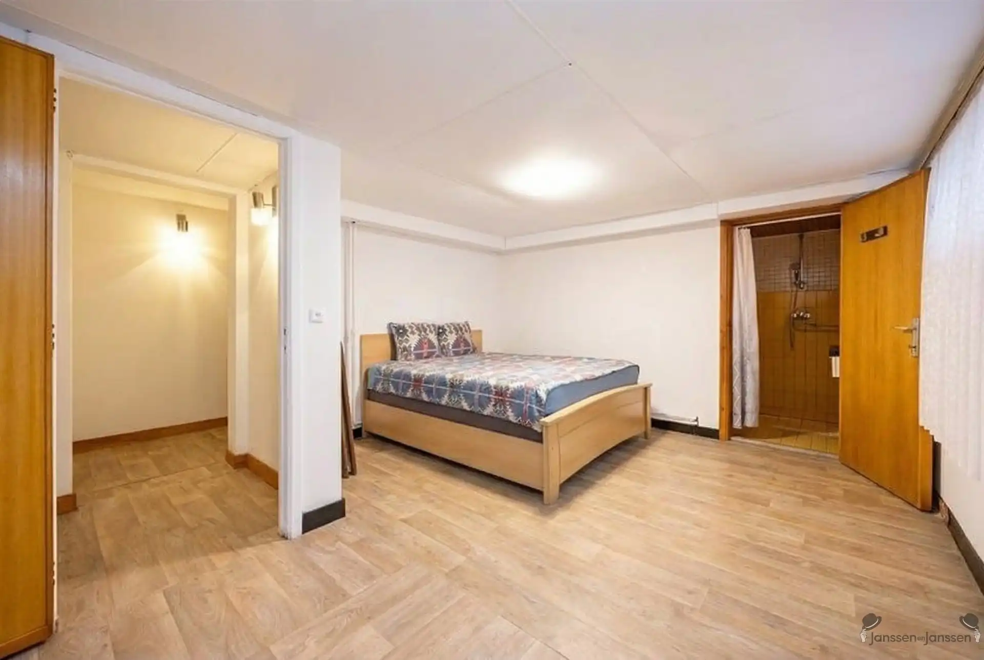 Villa met eindeloze mogelijkheden op 6270 m² grond foto 14