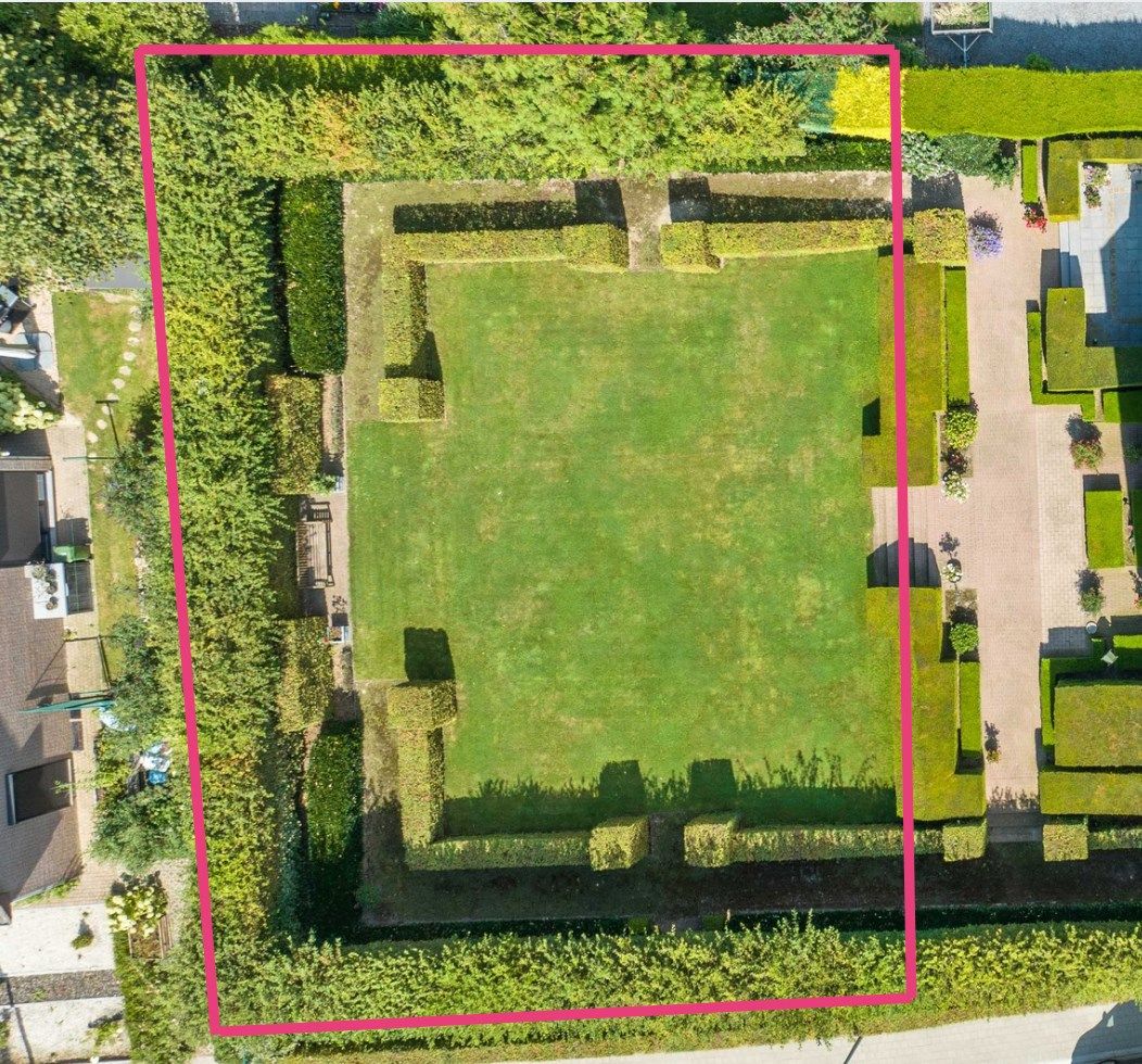 Bouwgrond van 553 m² voor open bebouwing foto 2