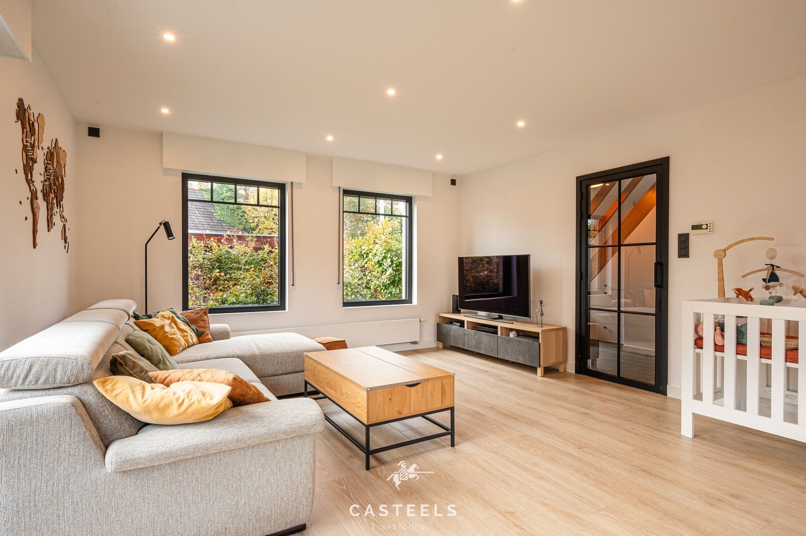 Instapklare, gerenoveerde villa met zicht op natuur te koop foto 4