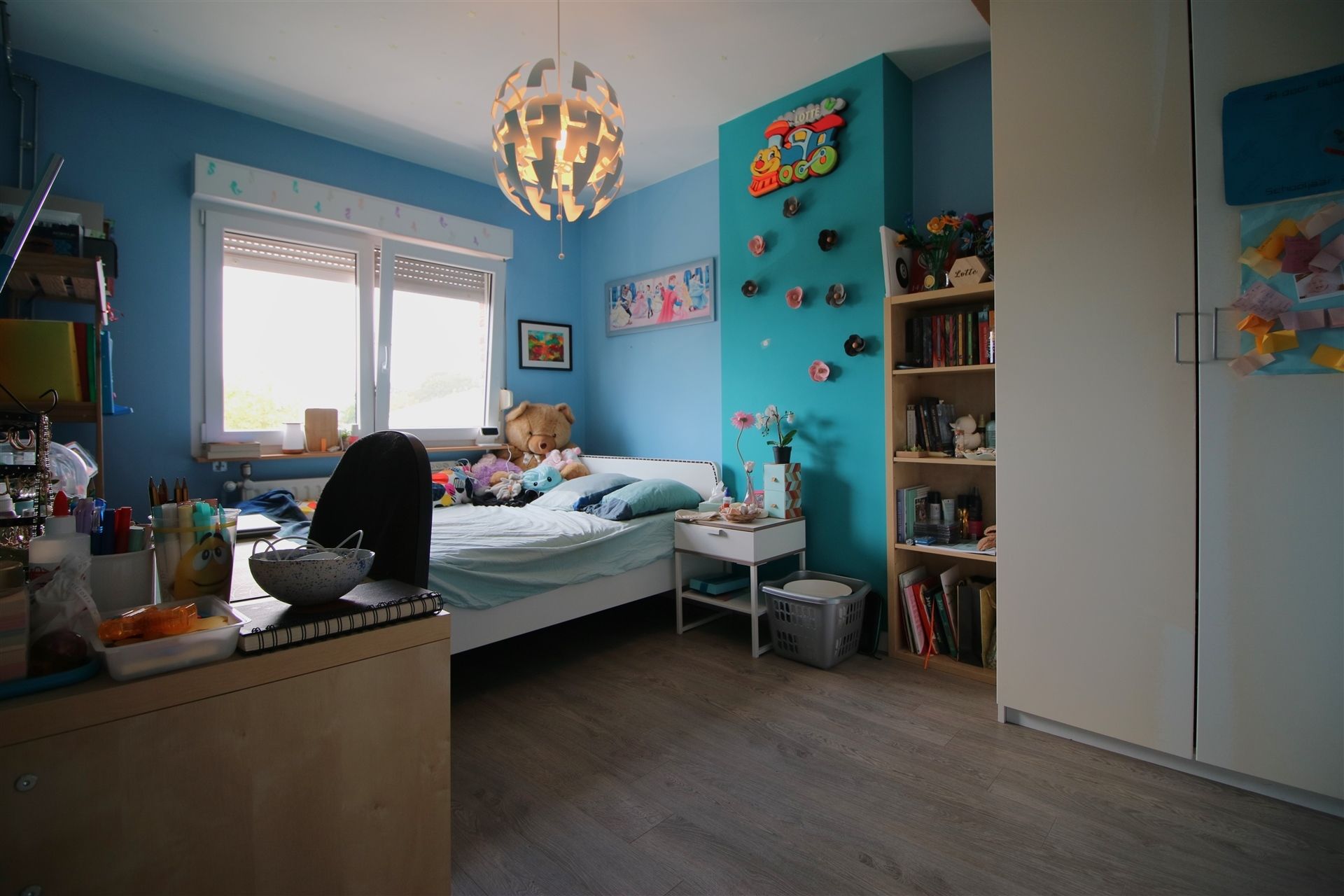 Gerenoveerde woning met 4 slpks, aparte garage en tuin foto 12