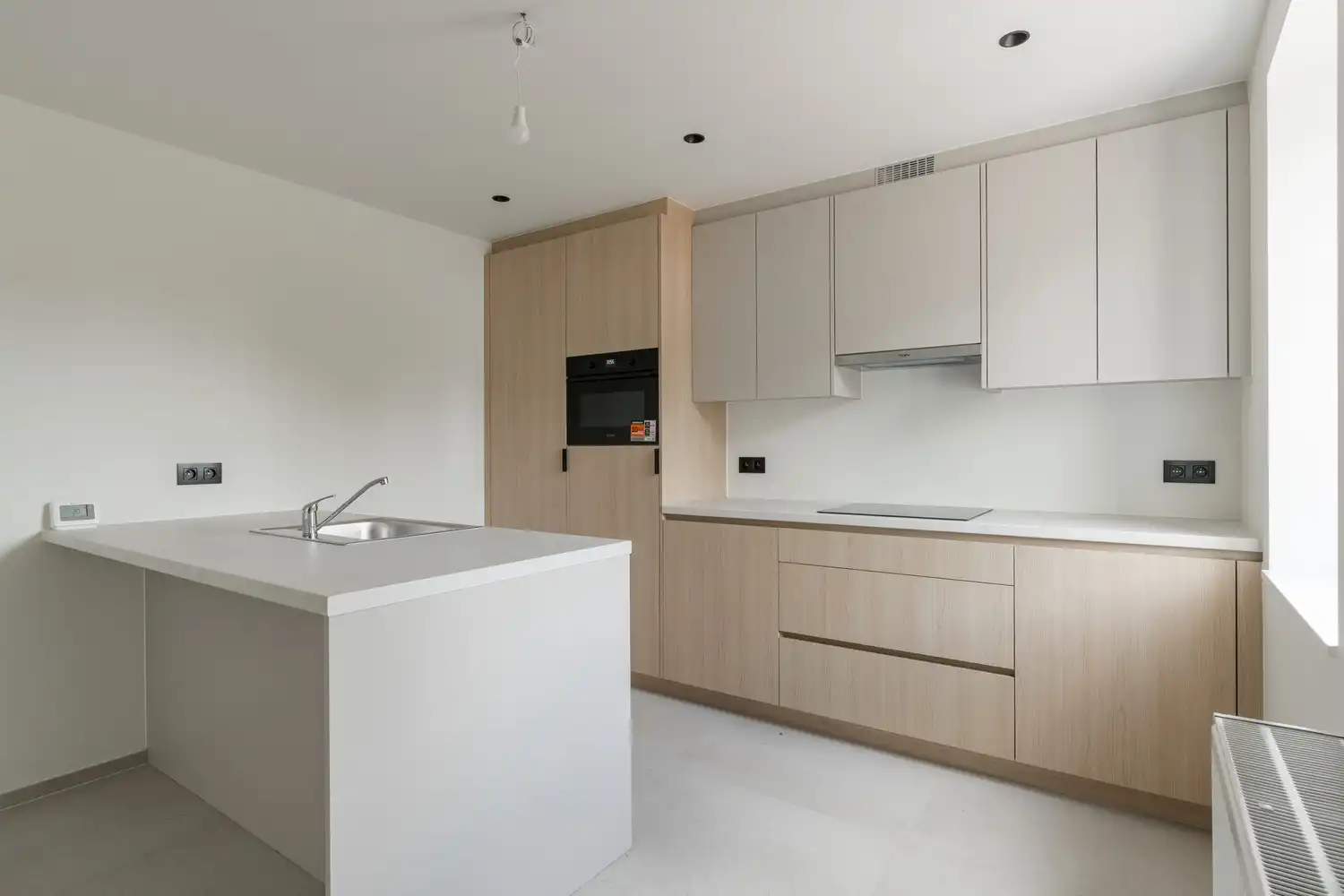Volledig gerenoveerde charmante woning met diepe tuin, 3 slaapkamers en EPC B foto 4