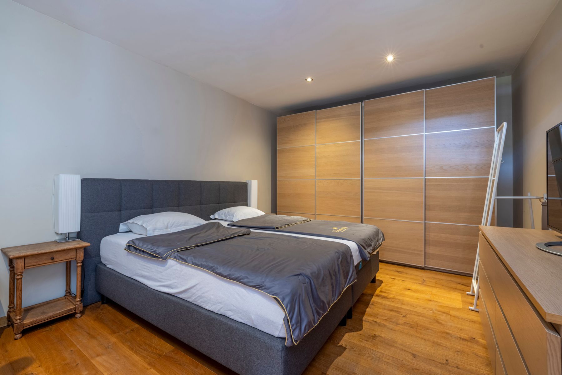 Woning met 3 slaapkamers en 7000m² weide! foto 9