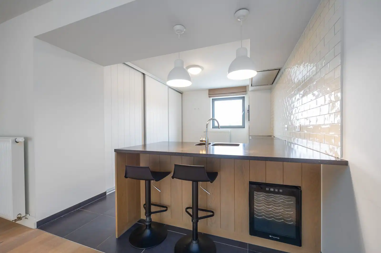 Luxueus 2 slaapkamer appartement in het hartje van Gistel foto 4