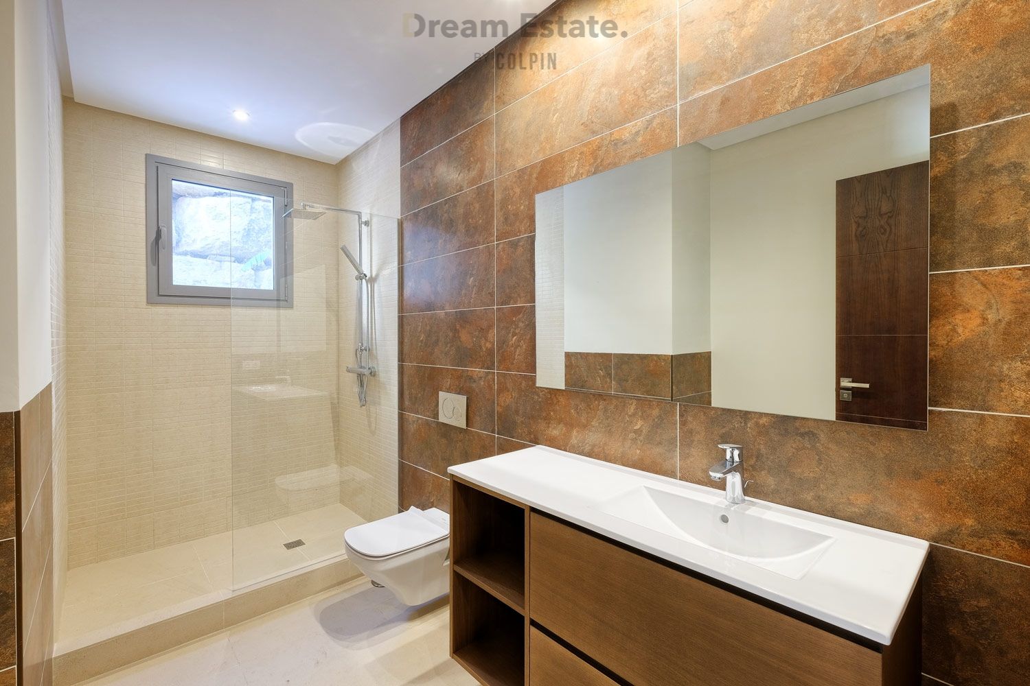 Nieuwe moderne villa met uitzicht op zee en bergen. foto 21