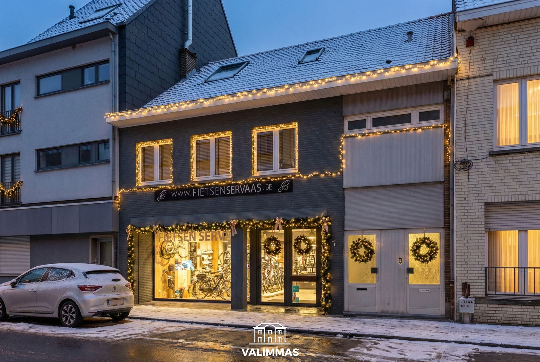 Gelijkvloerse handelsruimte (event. met duplex-appartement) foto {{pictureIndex}}