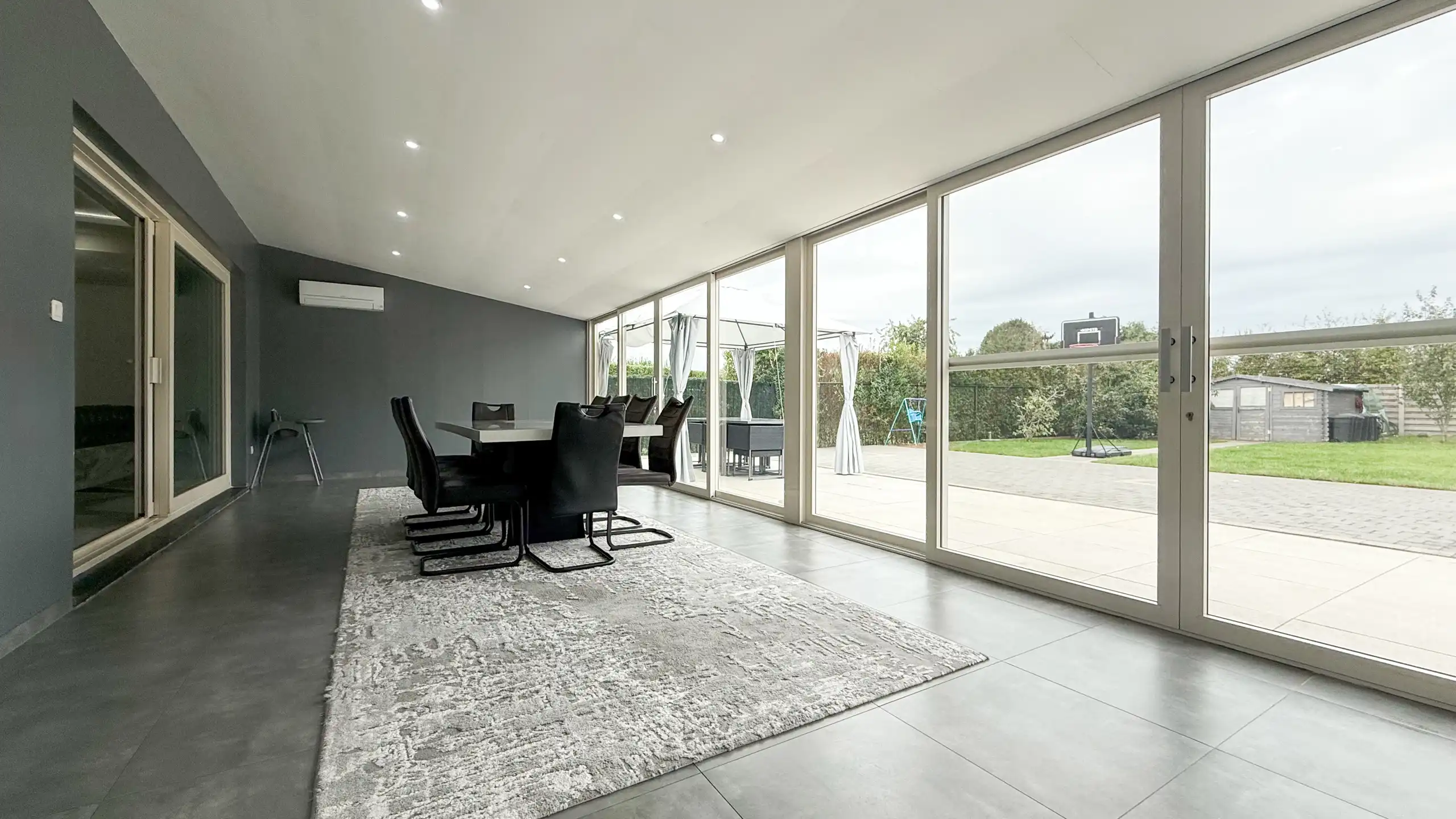 Exclusieve villa met luxueuze leefruimte en 7slpk + veranda! foto 4