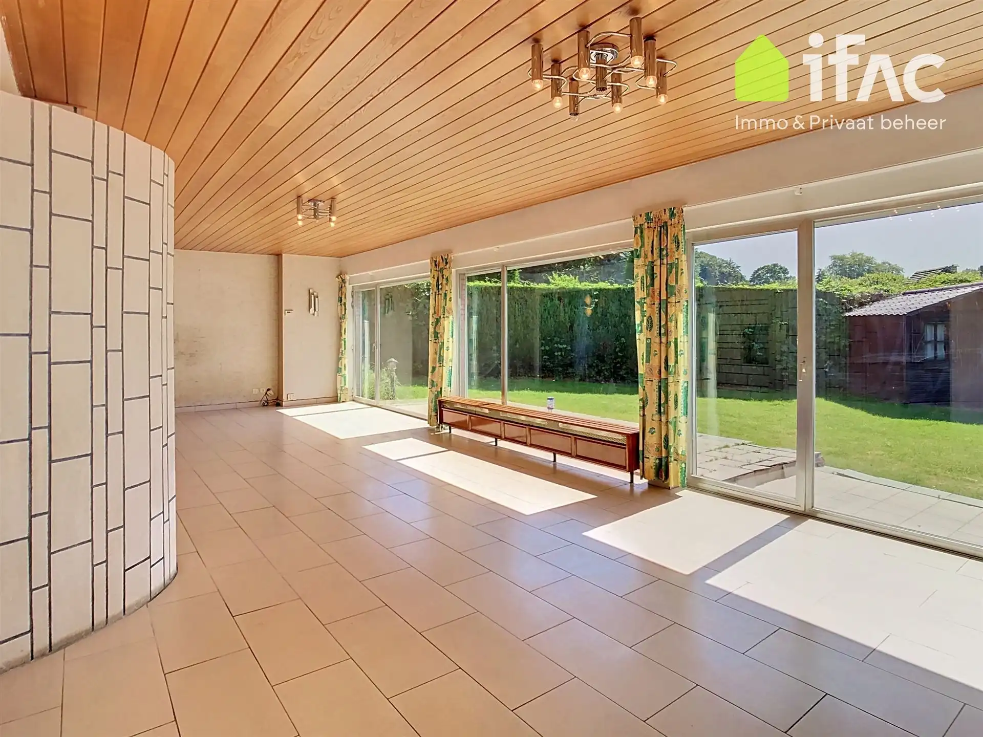 Woning met 4 slaapkamers, garage en tuin foto 7