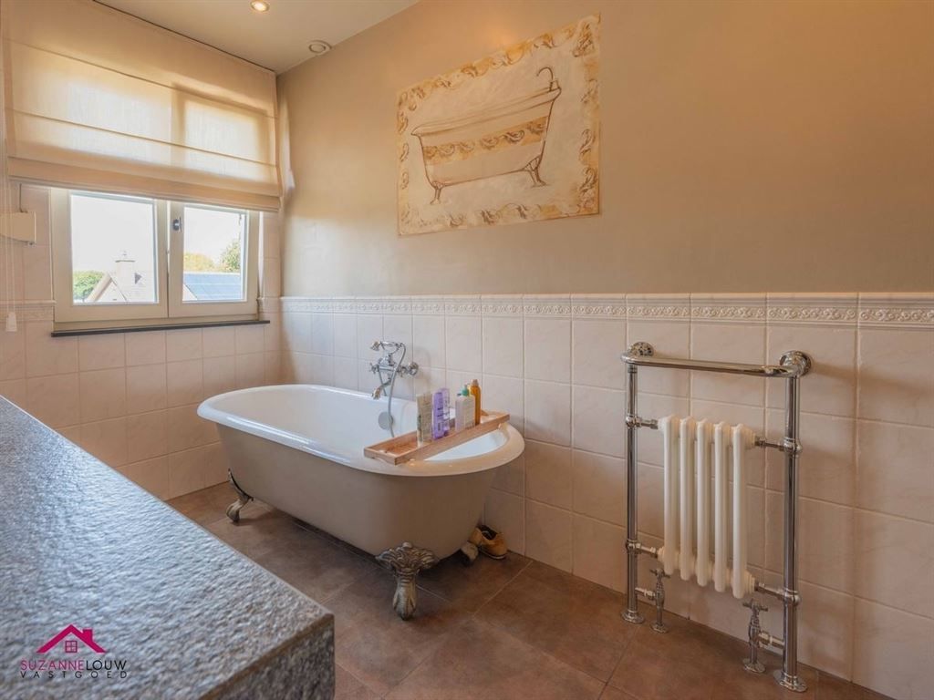 Landelijke villawoning met dubbele vrijstaande garage foto 52