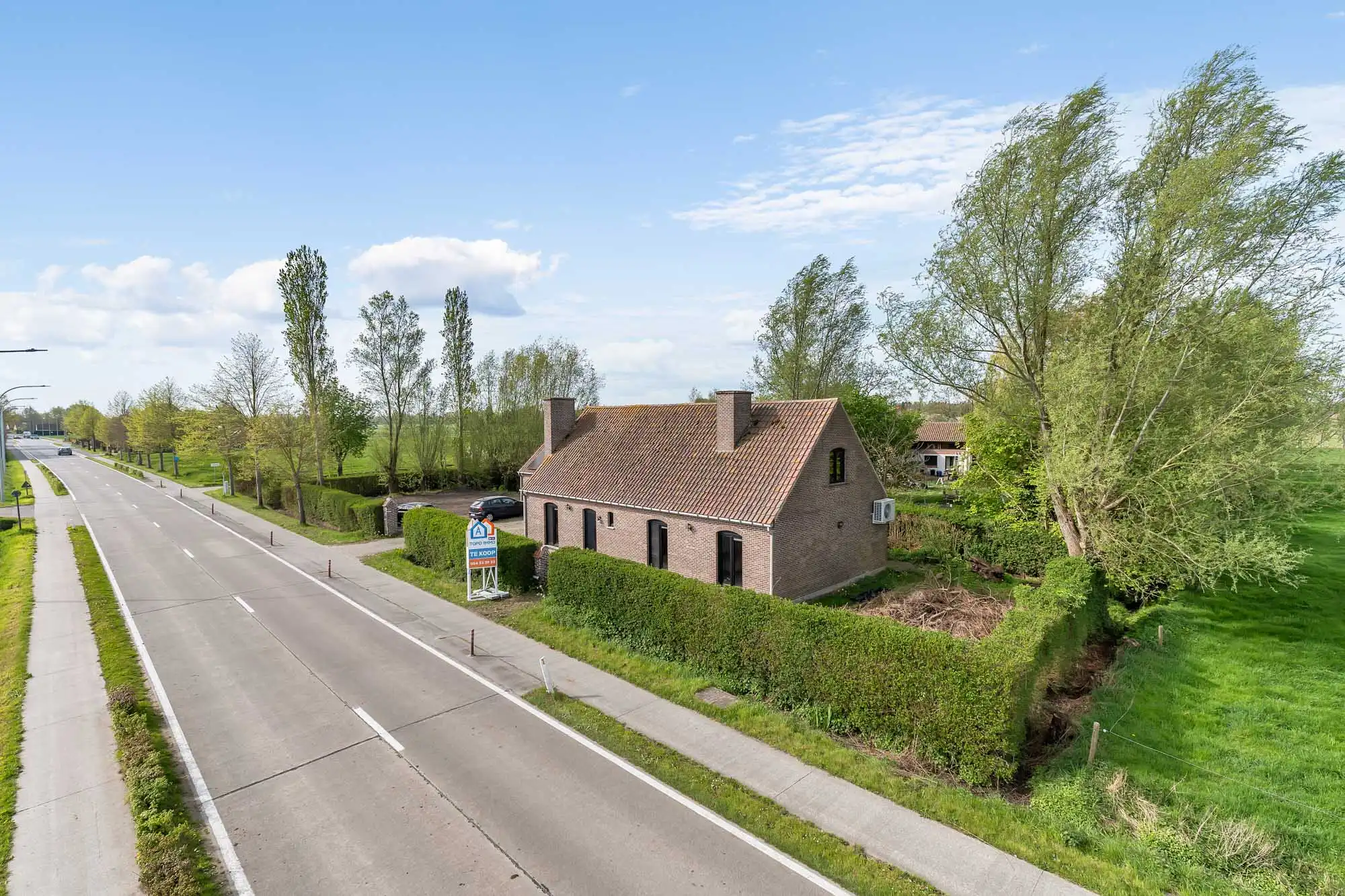 Ruime 4 slaapkamerwoning in hartje Zomergem foto 20