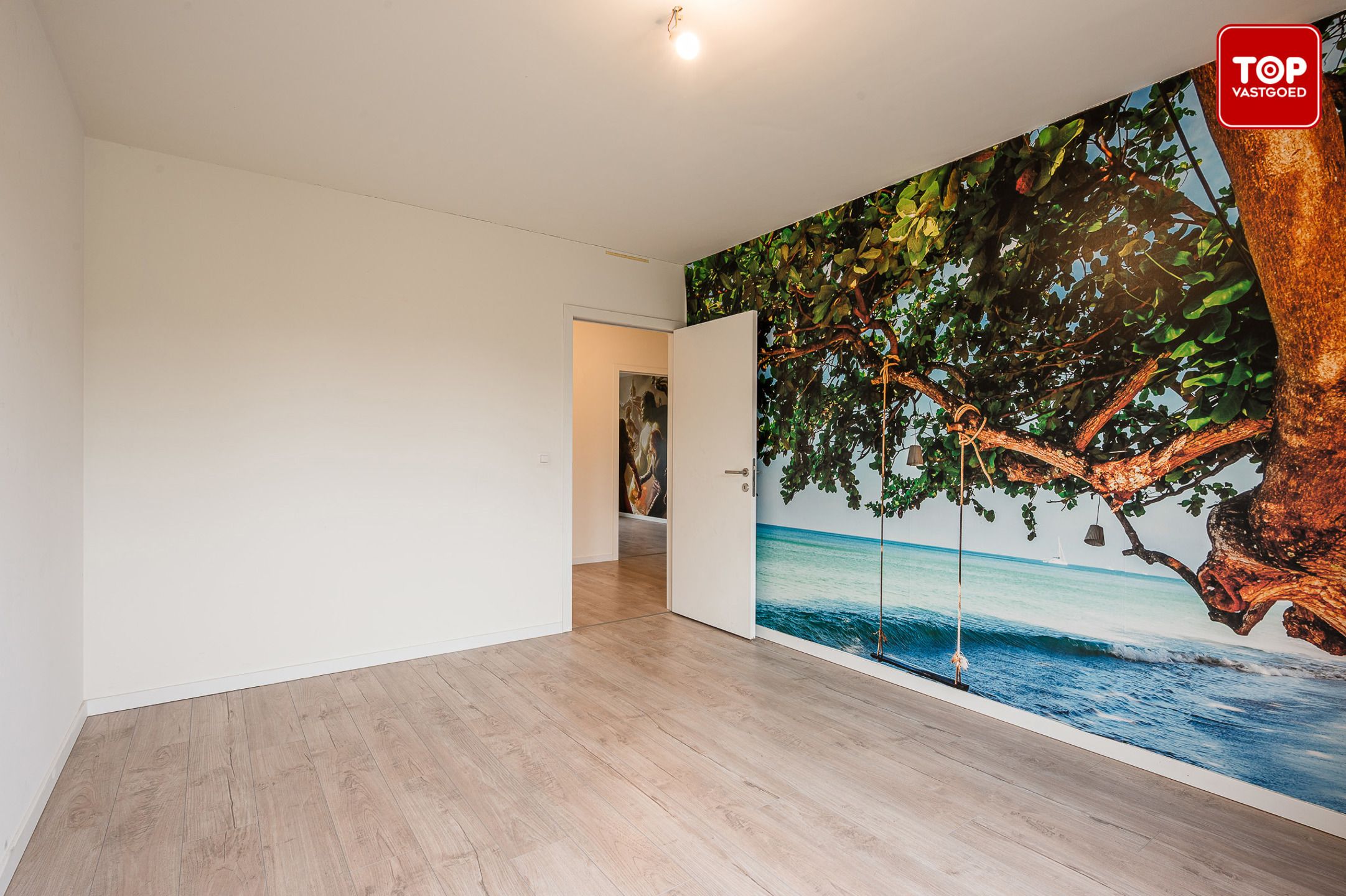 Prachtige energie neutrale half open woning in rustige wijk foto 15