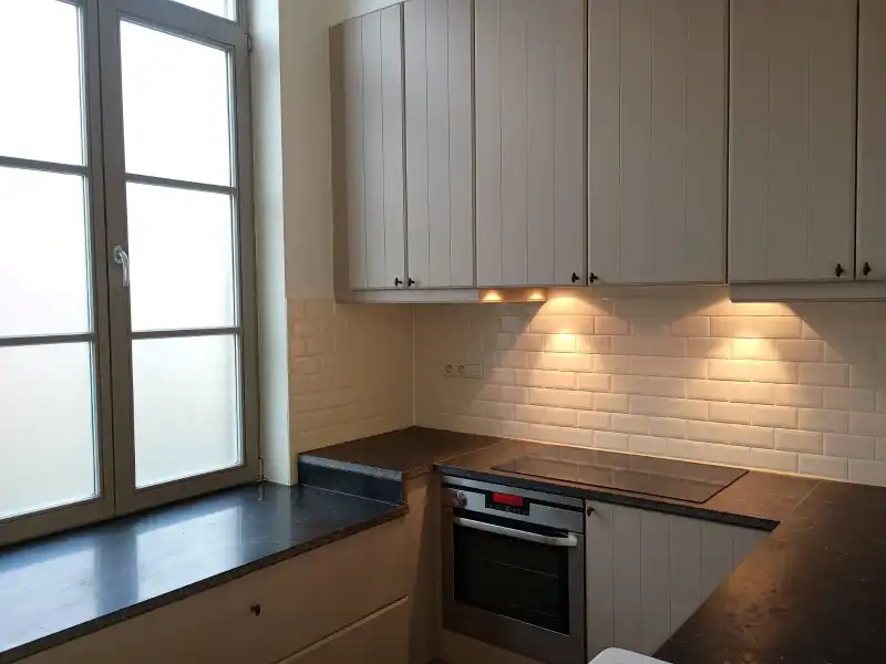 Mooie woning en gerestaureerd schoolgebouw foto 2