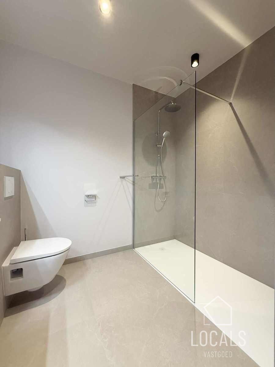 Luxueus energiezuinig nieuwbouwappartement in hartje Ninove foto 11