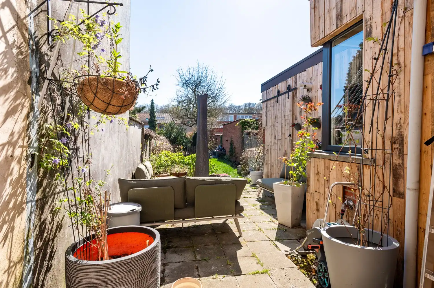 Instapklare gezinswoning met 3 slaapkamers en tuin in Wijnegem foto 15