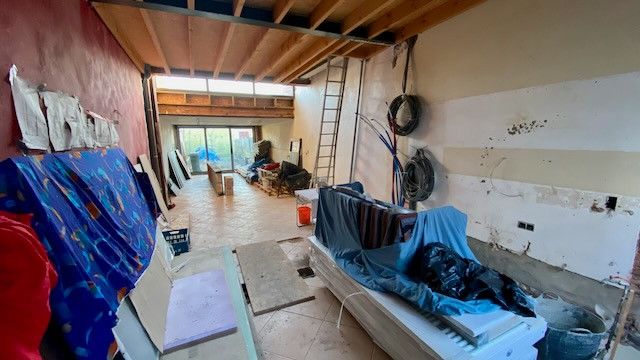 Zeer goed gelegen casco rijwoning met 1 slaapkamer en tuin. foto 2