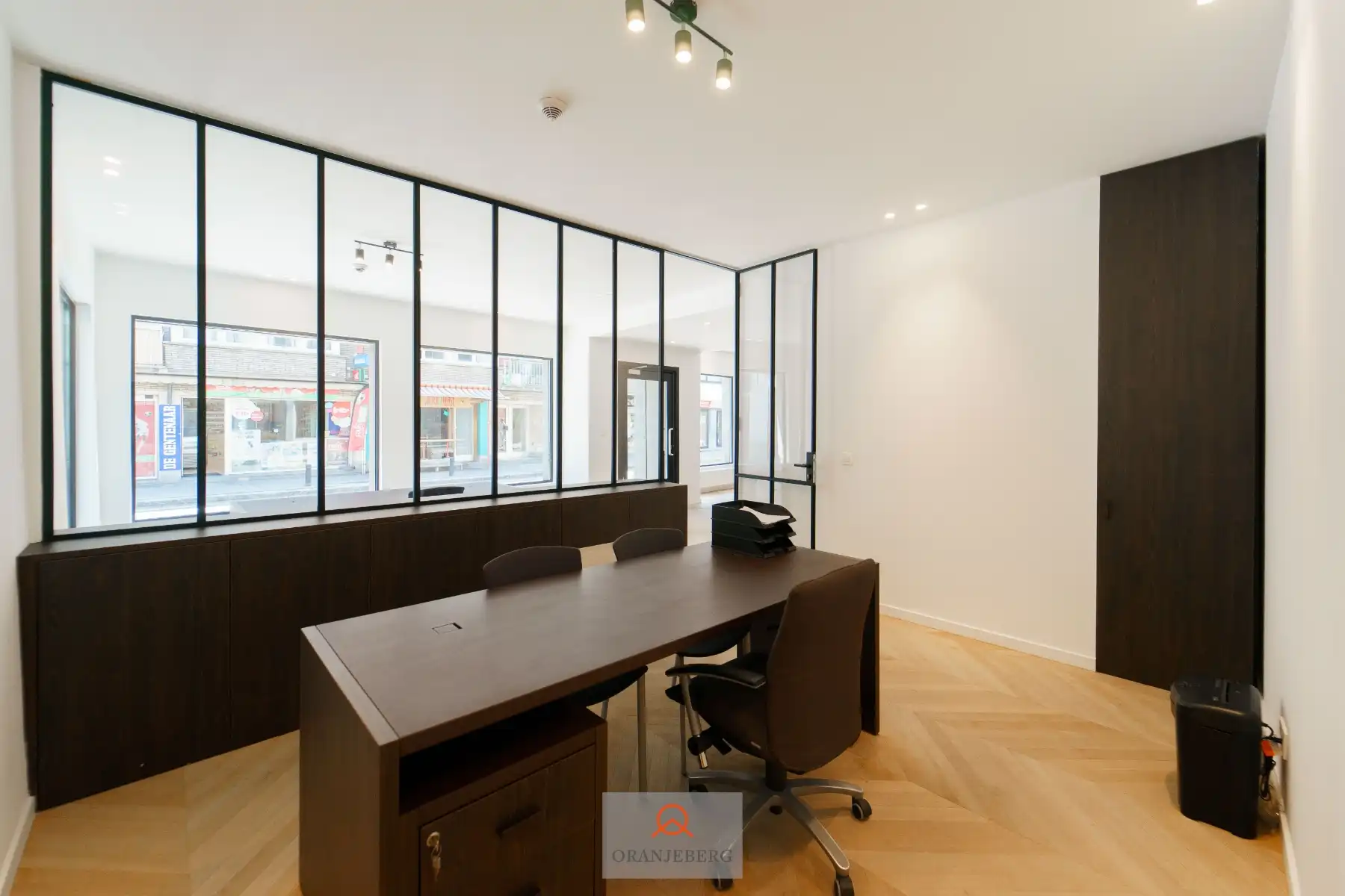 Prachtig handelsgelijkvloers in centrum Gent foto 7