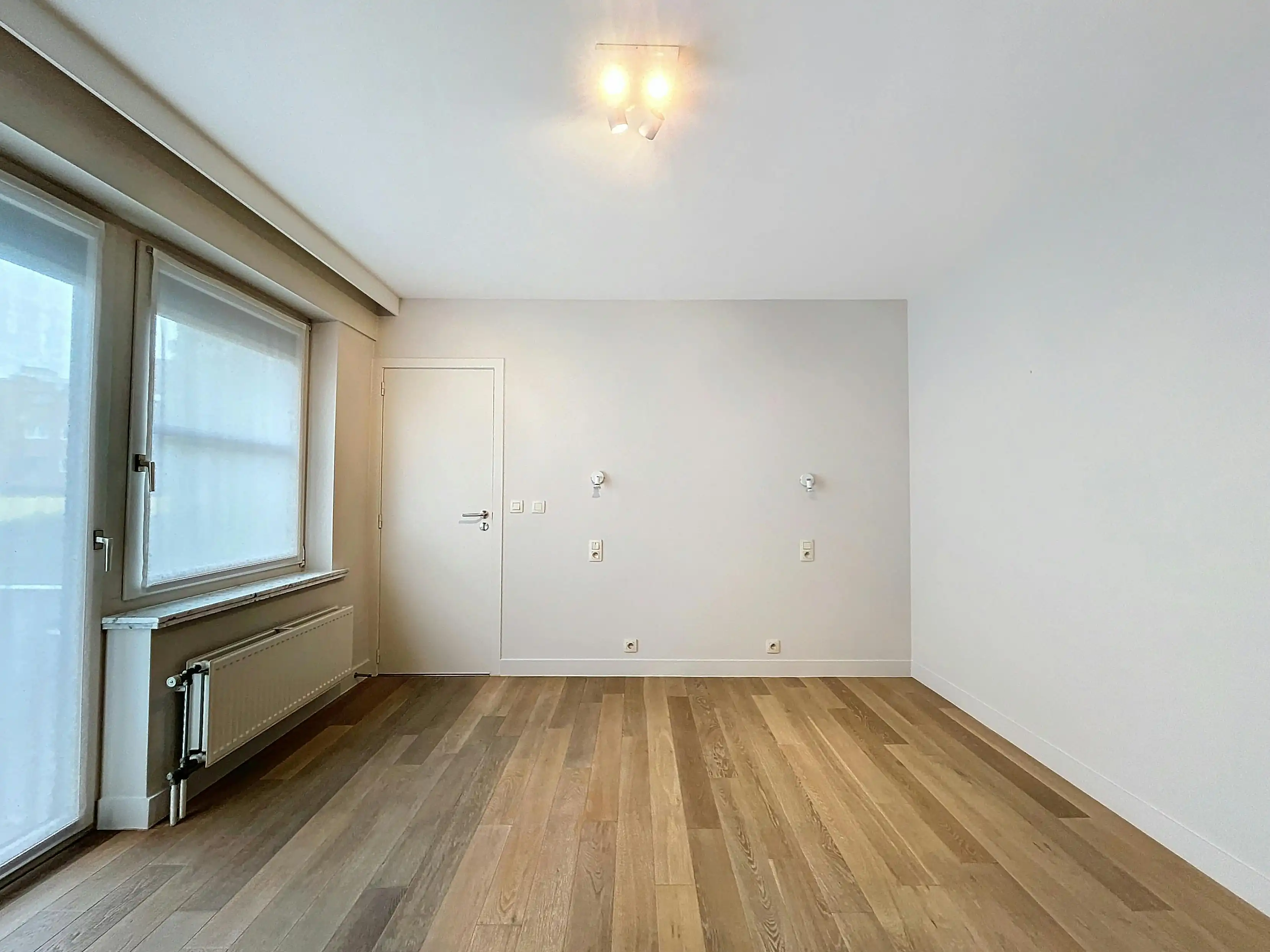  Instapklaar 2-slaapkamerappartement in centrum Kortrijk foto 12