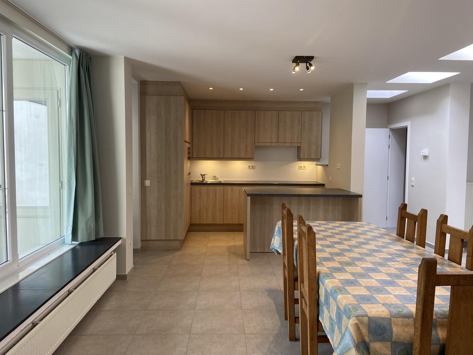 Ruime rijwoning met 3 slpks en tuin gelegen te Sint-Jozef-Olen! foto 8