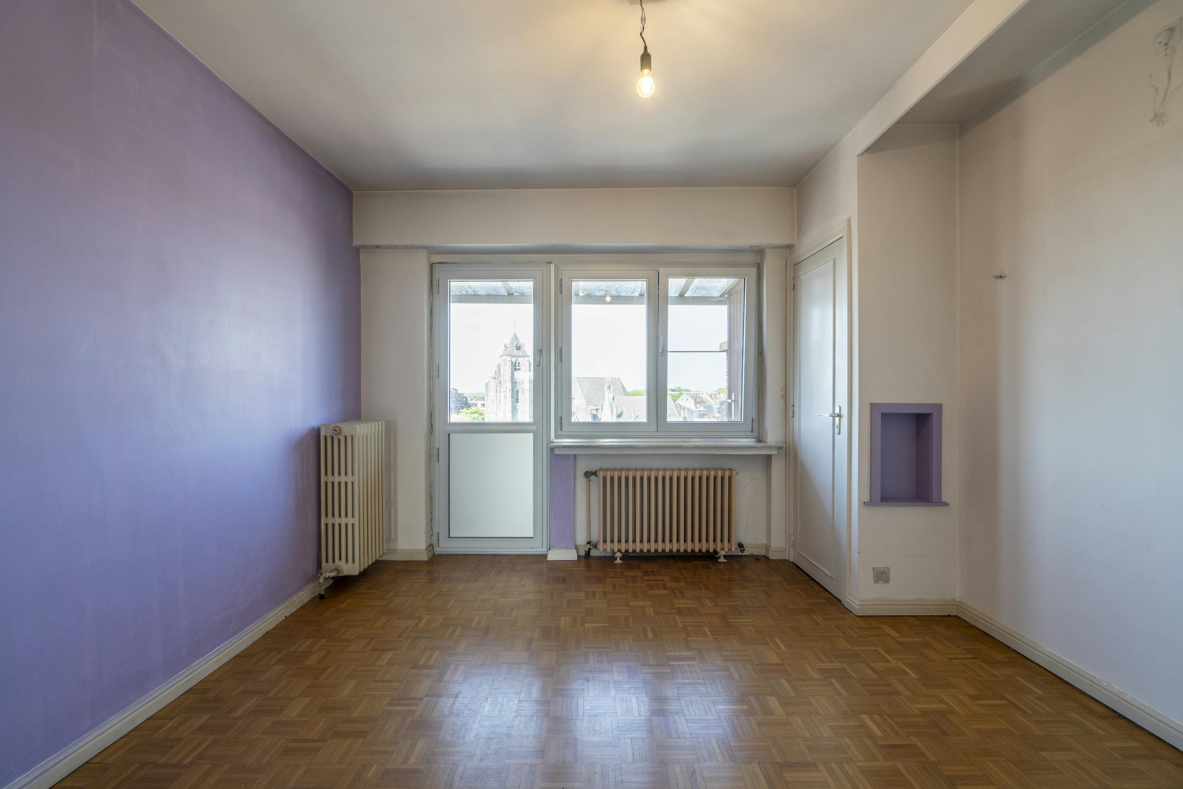 Ruim Appartement met zicht op de Grote Markt van Kortrijk foto 11