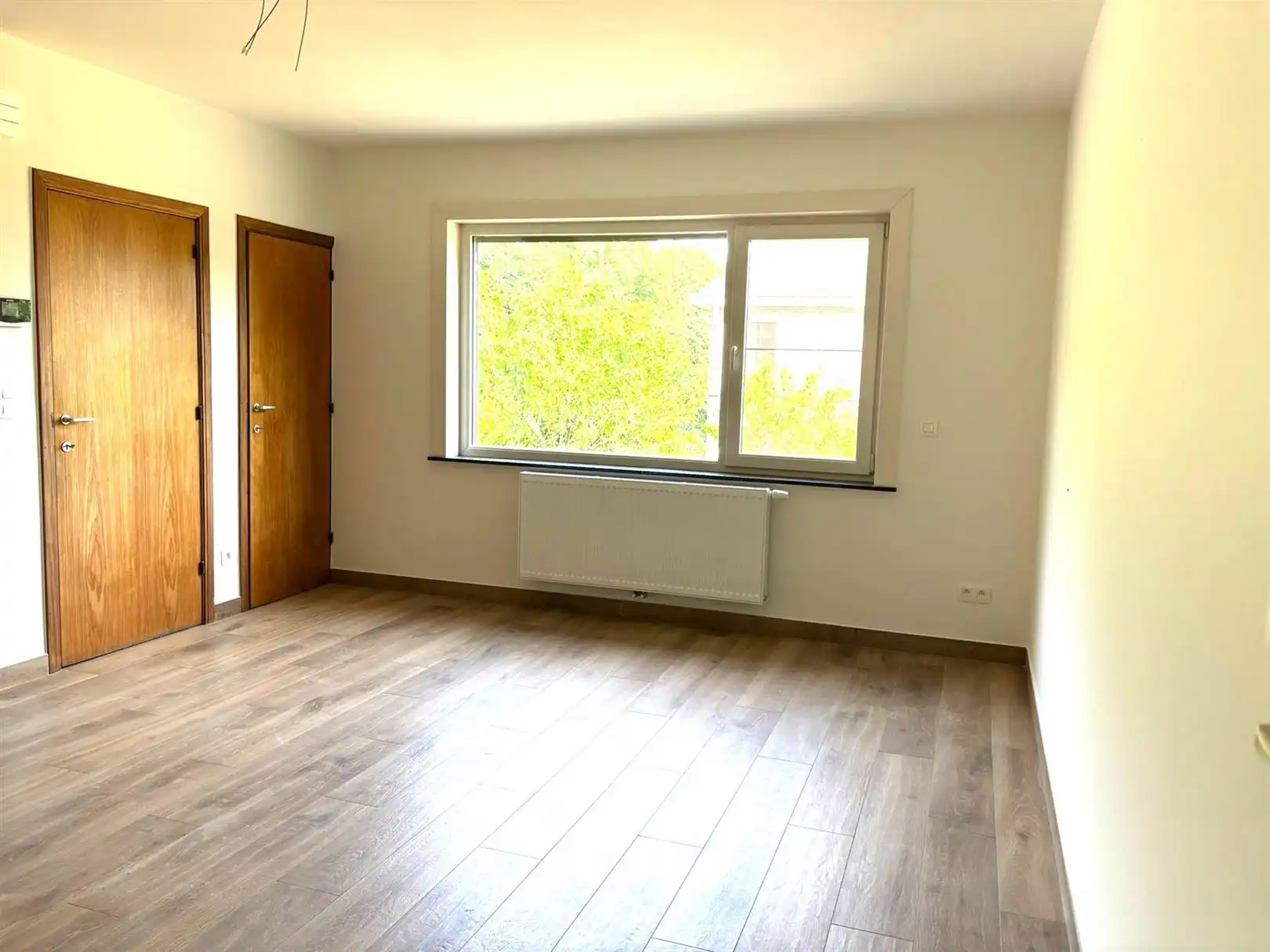 TE HUUR: Gerenoveerde woning met 3 slaapkamers te Paal! foto 6