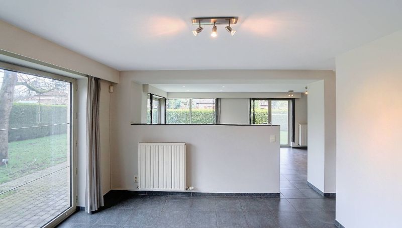 Modern landhuis van 212m² + dubbele carport op 8 are 26 ca foto 9