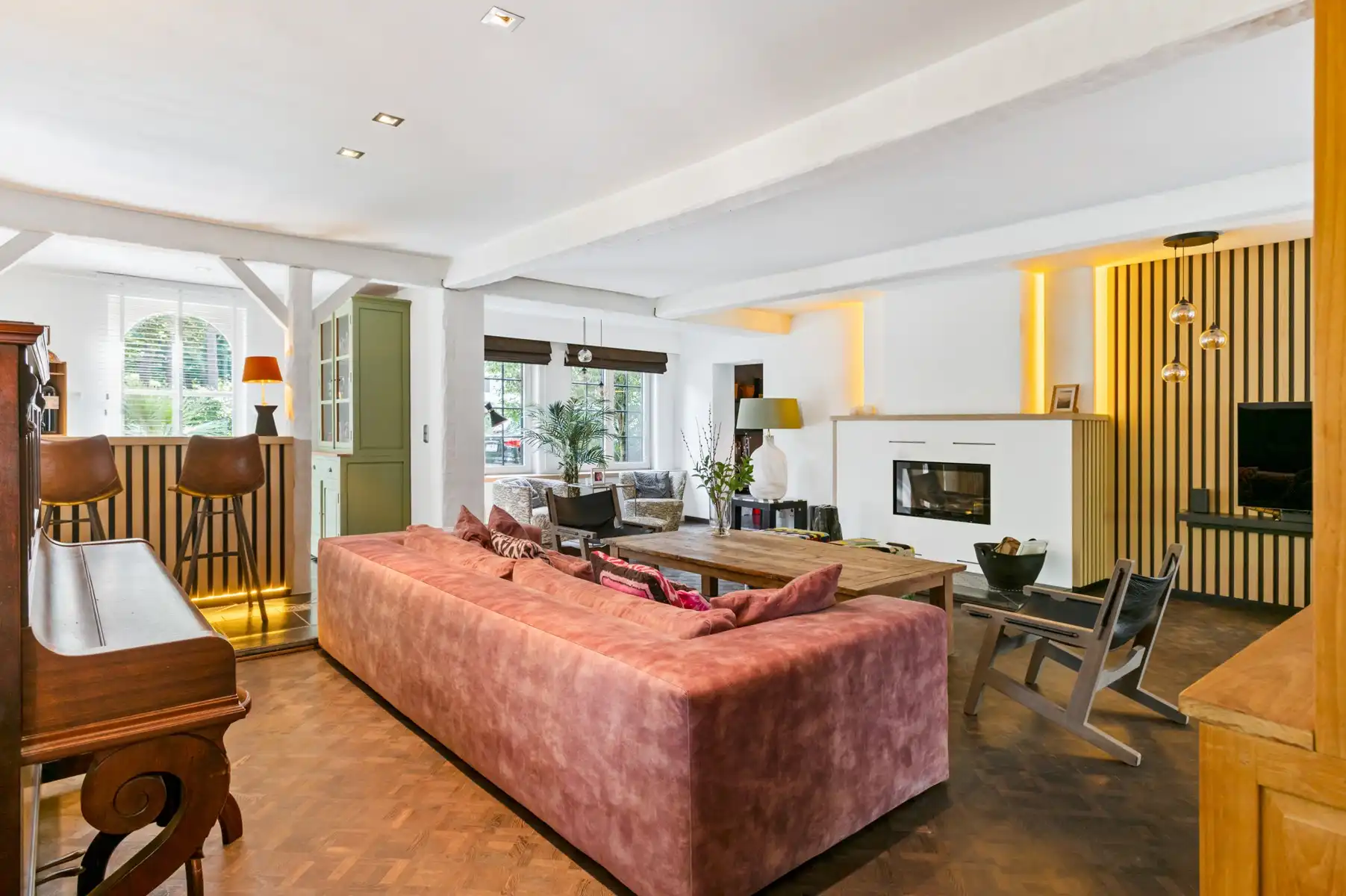 IN OPTIE !! Charmante en ruime villa met zwembad foto 18