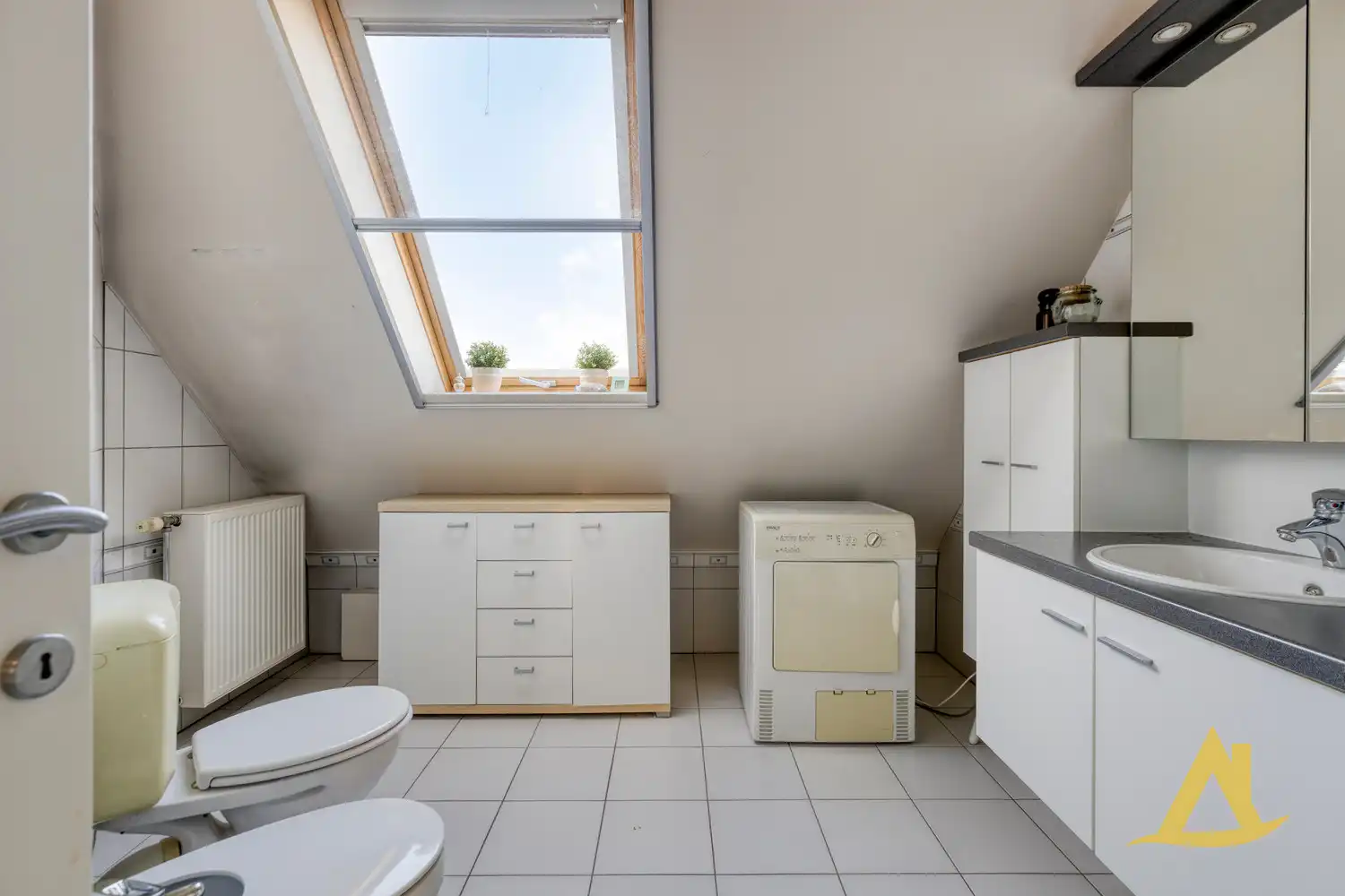 RECENT APPARTEMENT MET PRACHTIG ZICHT, CENTRUM DIEST! foto 22