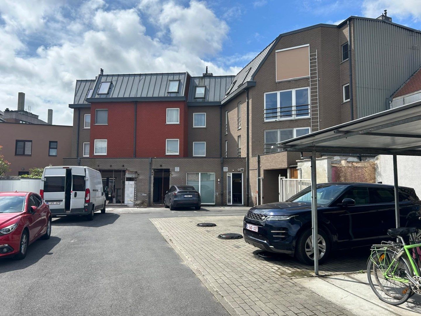 Instapklaar 1-slaapkamerappartement met garage TE KOOP in Sint-Amandsberg (Gent) foto 12