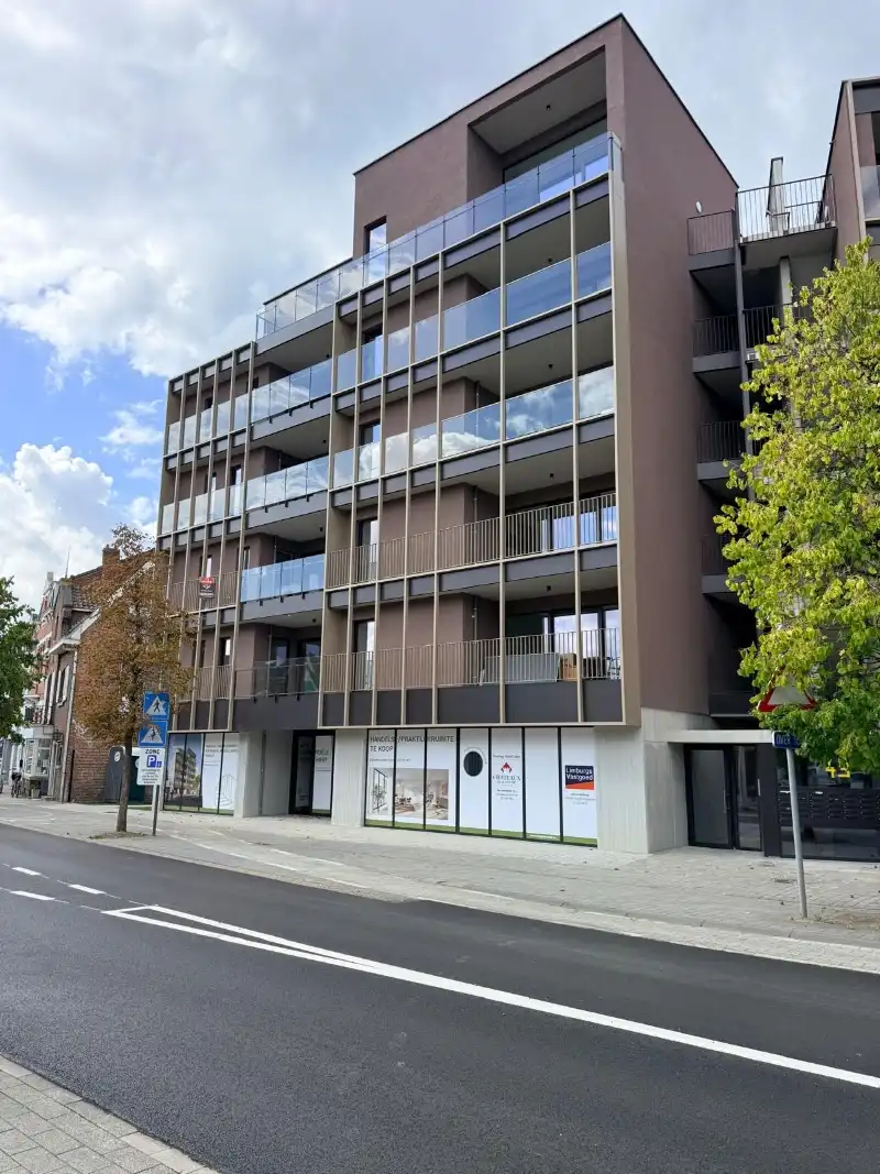 Exclusief nieuwbouwappartement met 2 slaapkamers op toplocatie in Hasselt foto 2