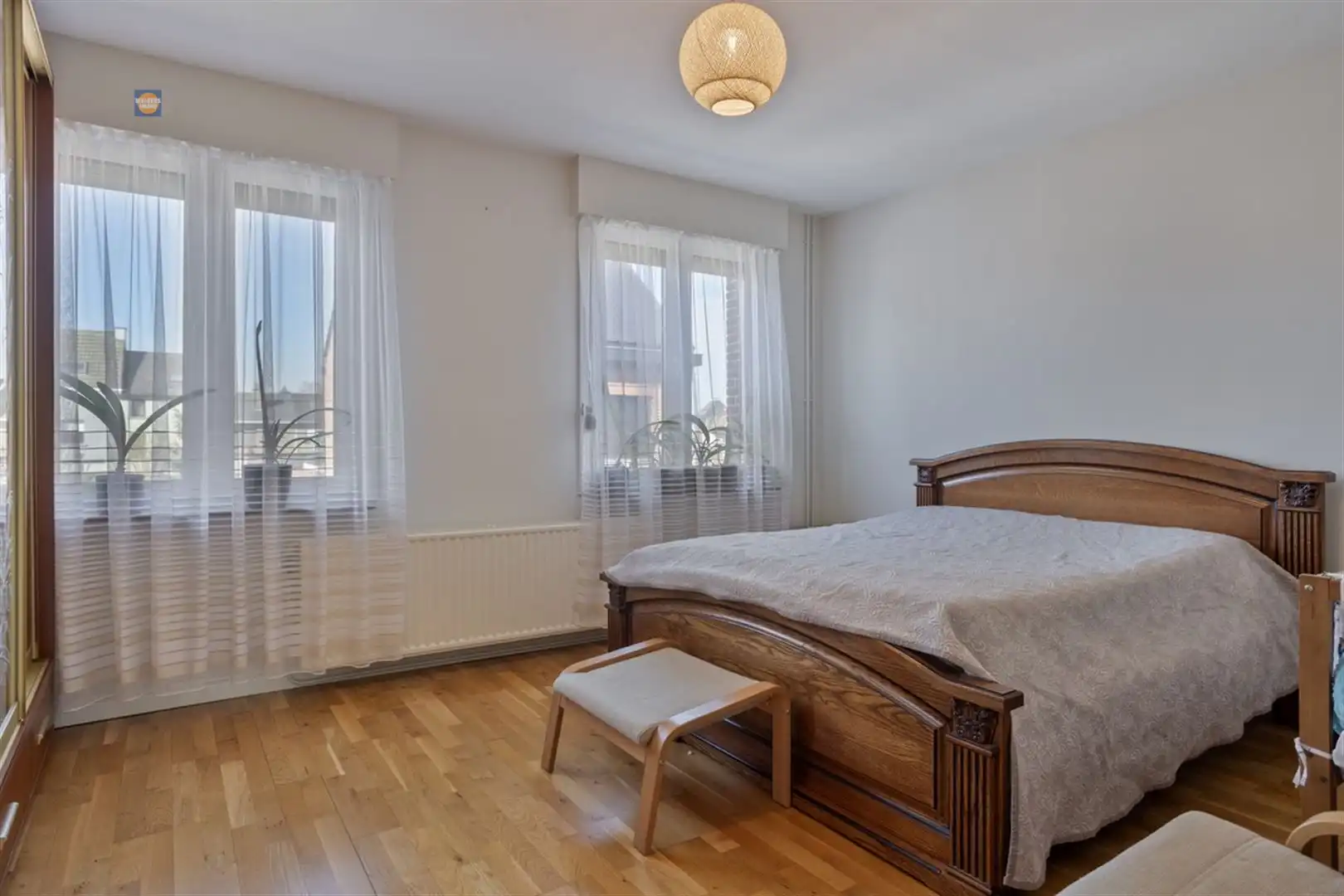 Rustig gelegen woning met 4 slaapkamers foto 11