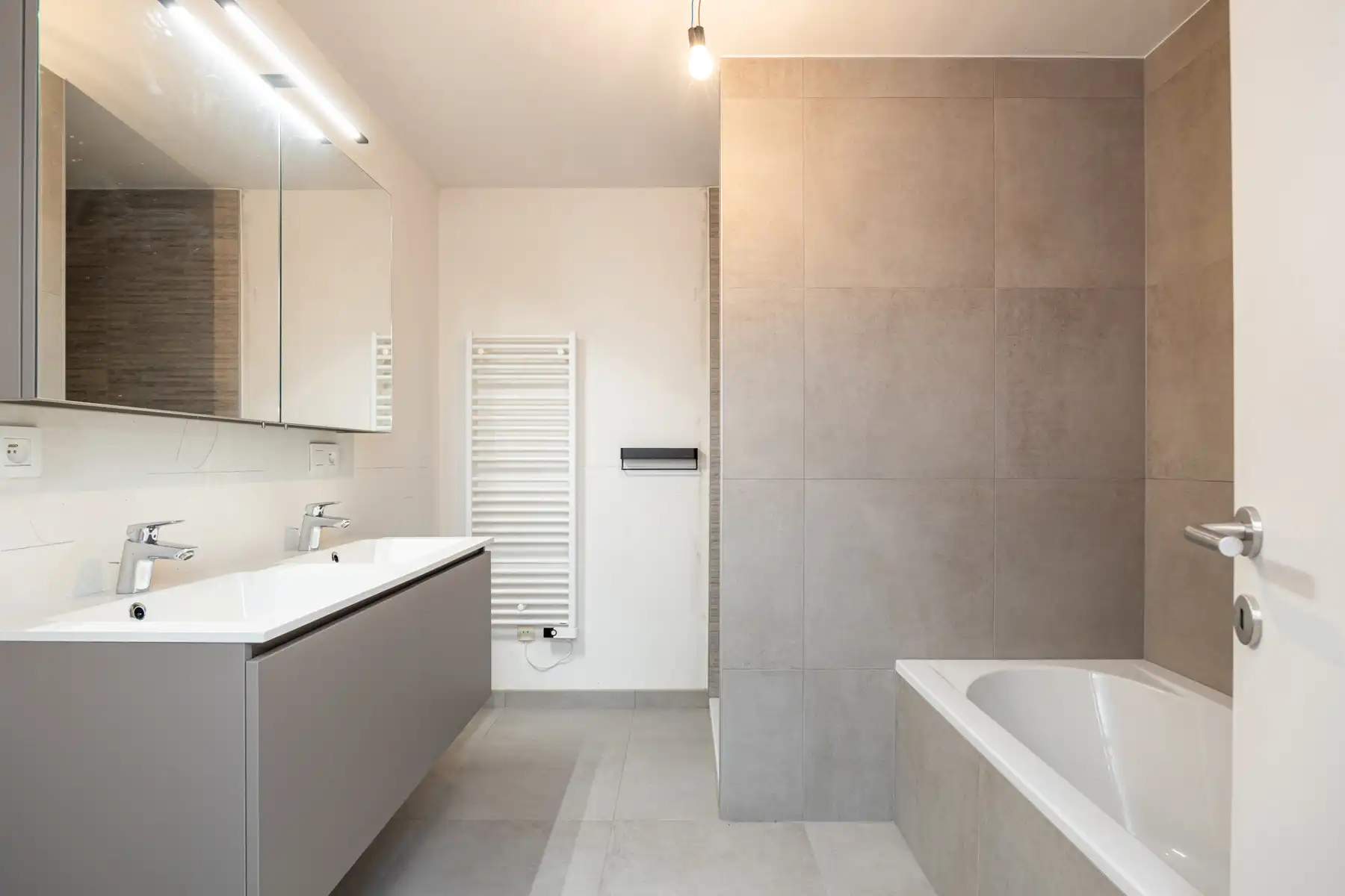 Instapklare woning met 4 slaapkamers en prachtig groenzicht foto 22