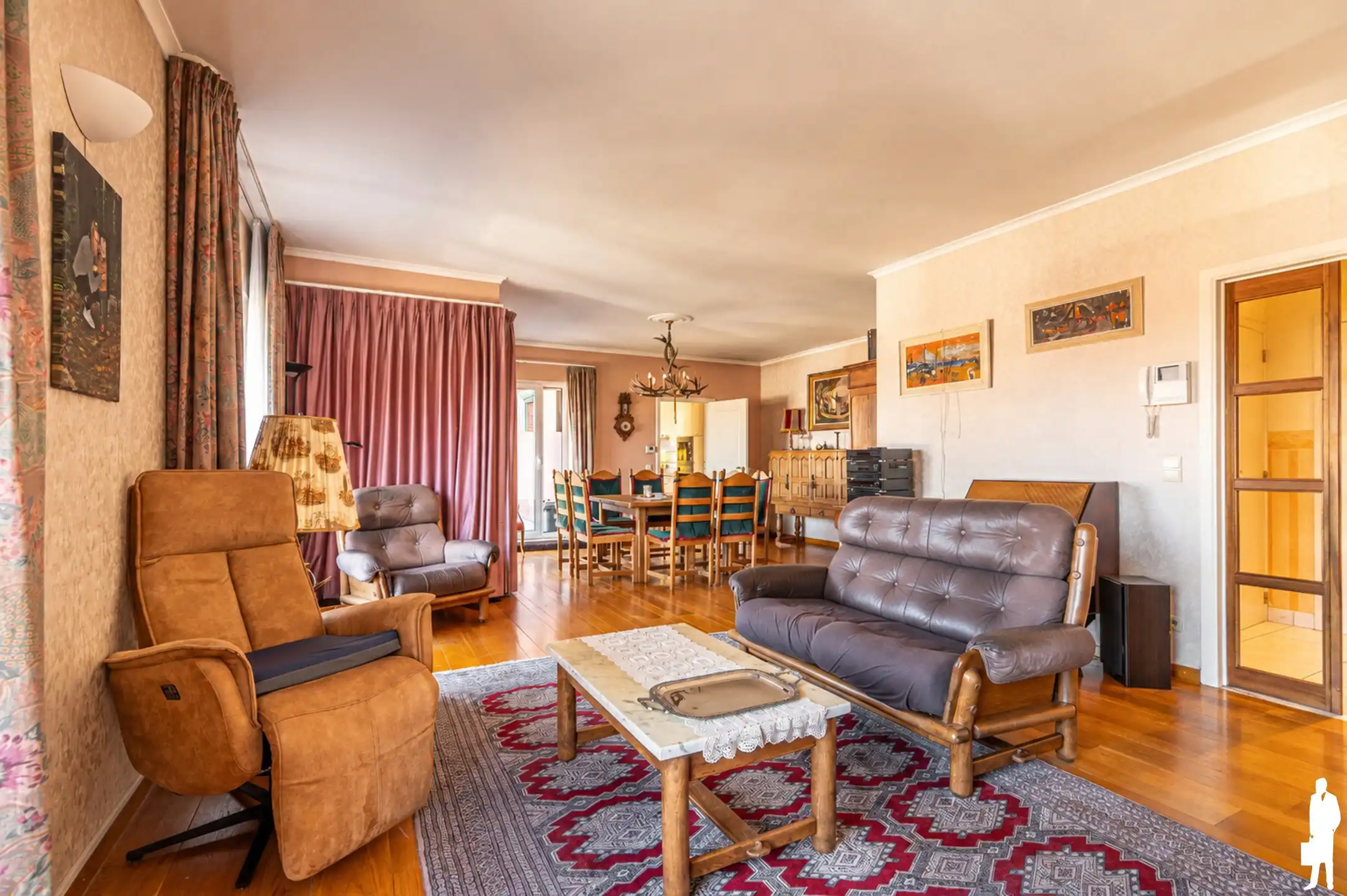 Ruime duplex met 4 slpk, 3 parkings en 3 bergingen foto 3