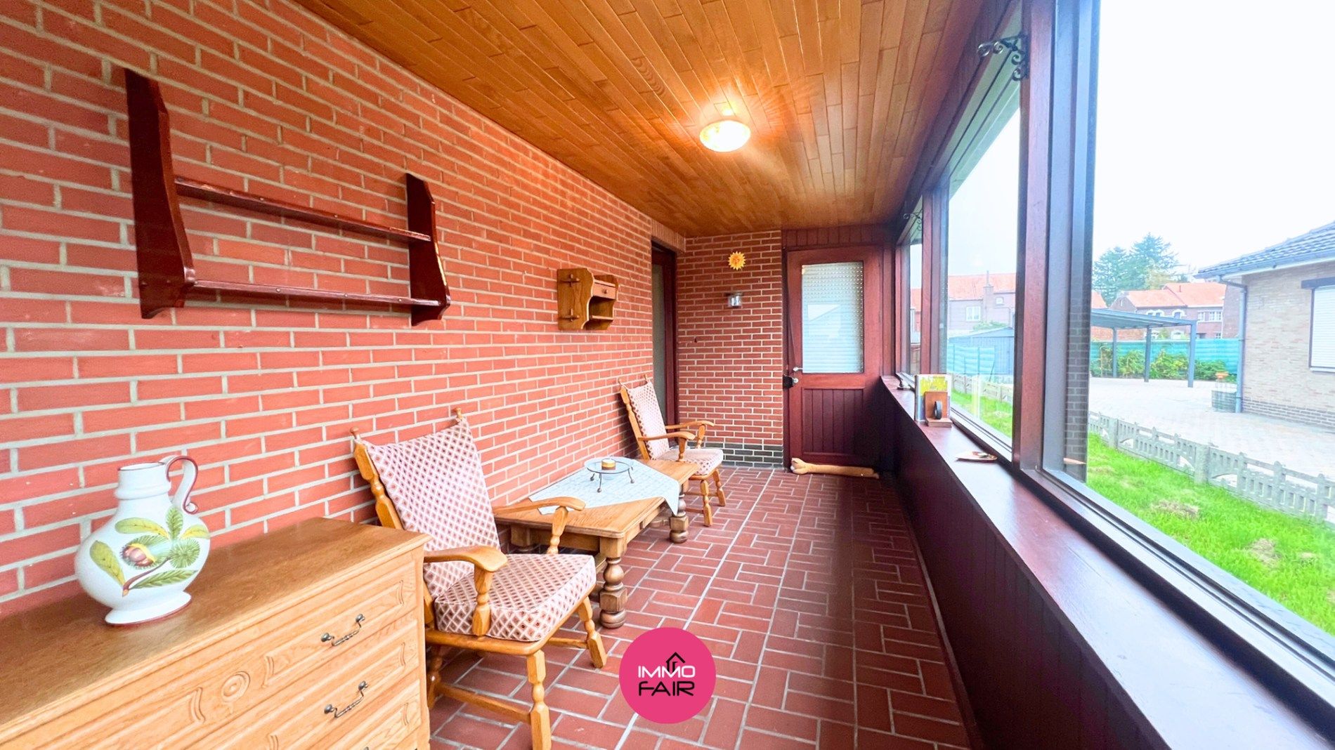 Vrijstaande bungalow op absolute toplocatie op slechts 10 minuutjes van Maastricht! foto 7