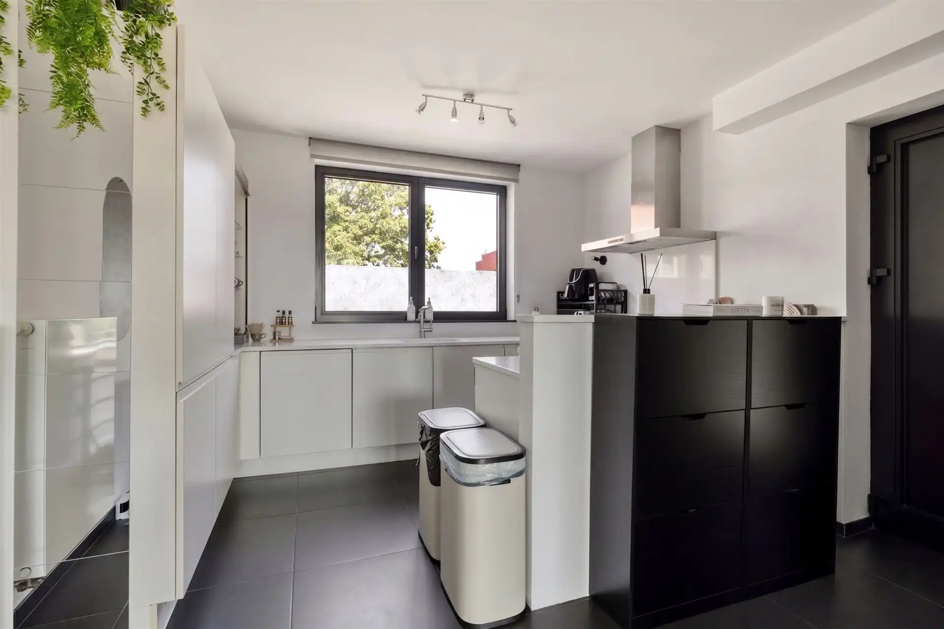 Duplex met 2 slaapkamers, terras en garage.  foto 5