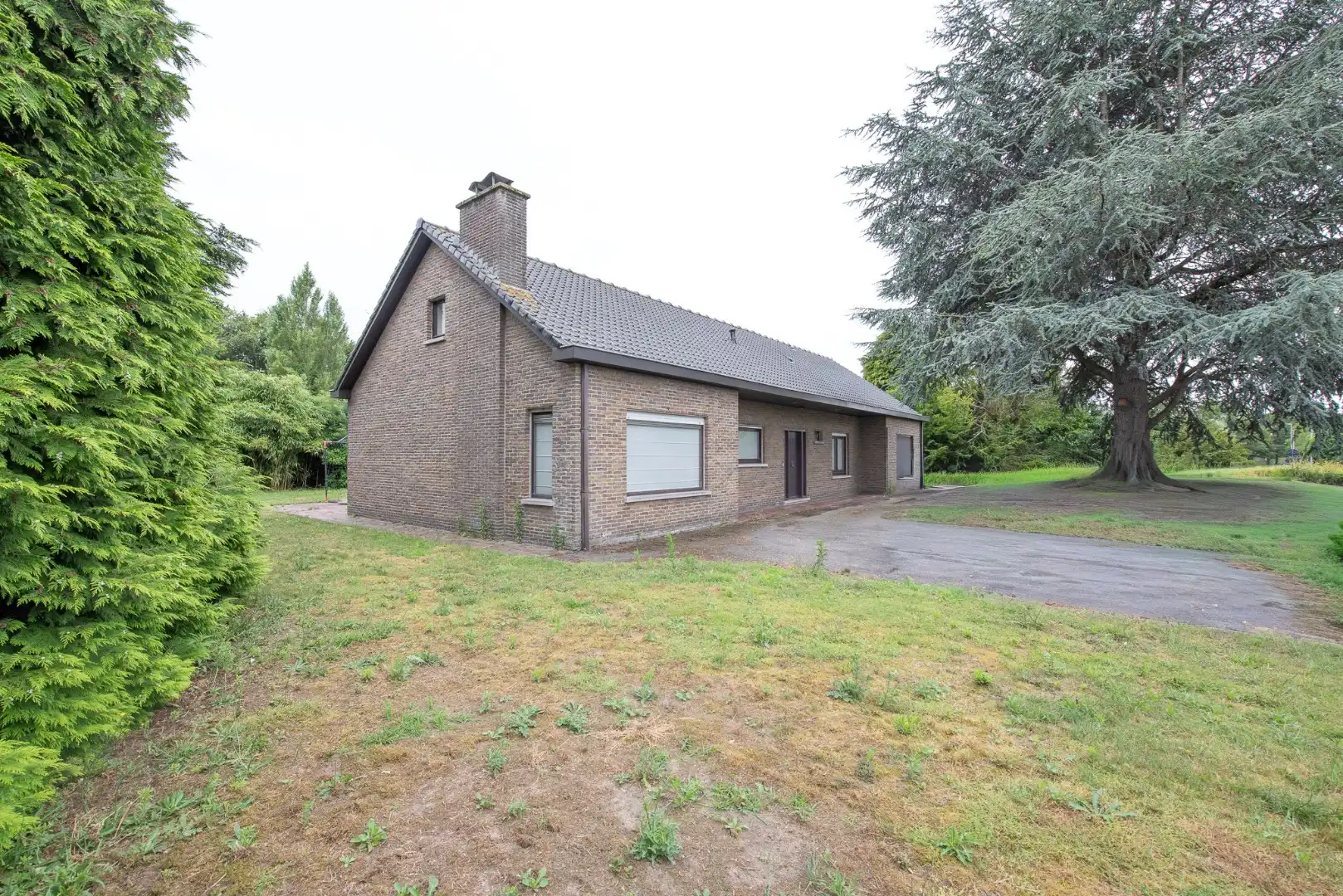 Ruime woning met tuin, garage en 6 slaapkamers in Waregem  foto 23