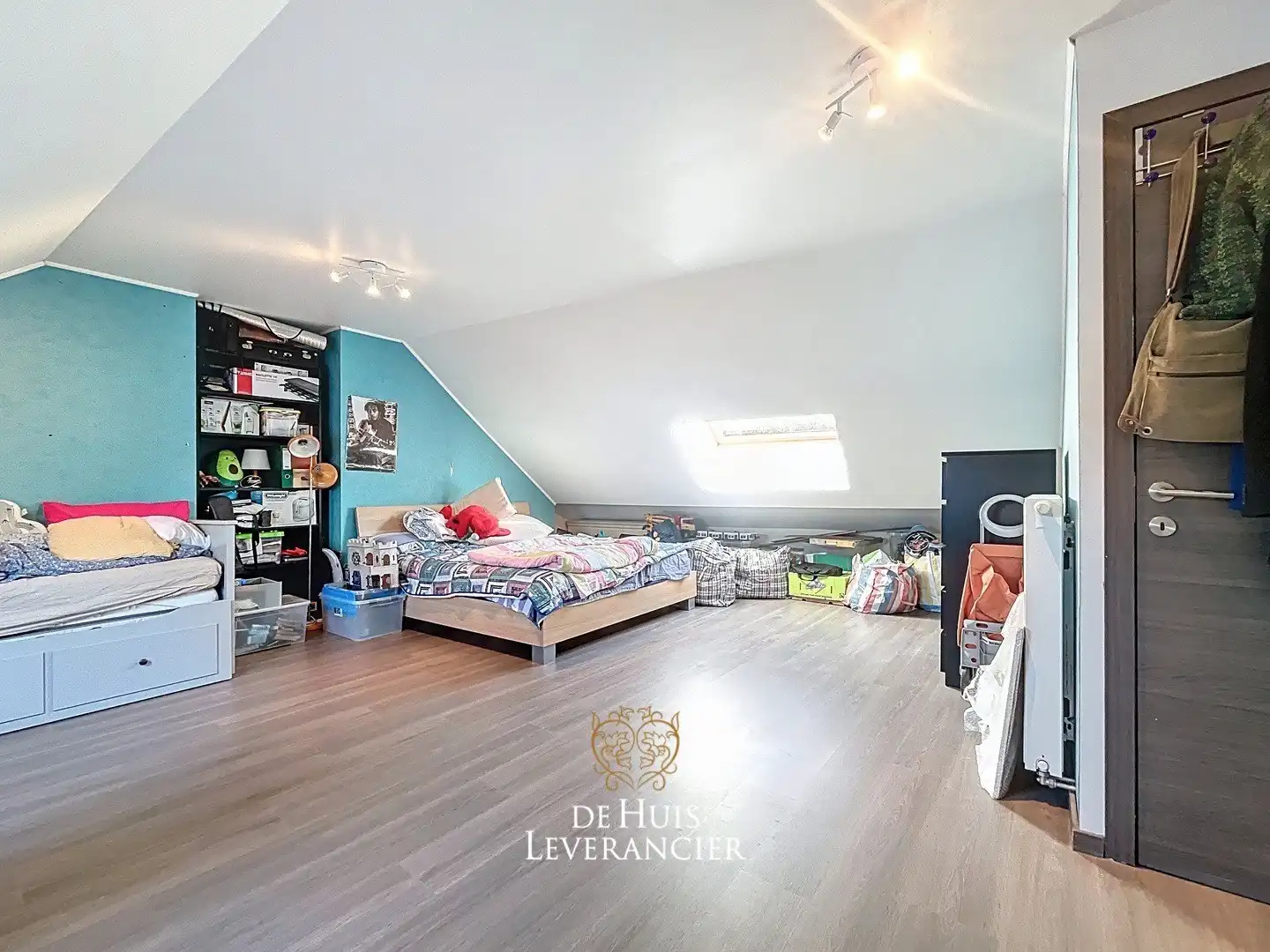 Ruime gezinswoning met 4 slpks, 2 bdks en tuin tegenover park De Schorre te koop foto 16