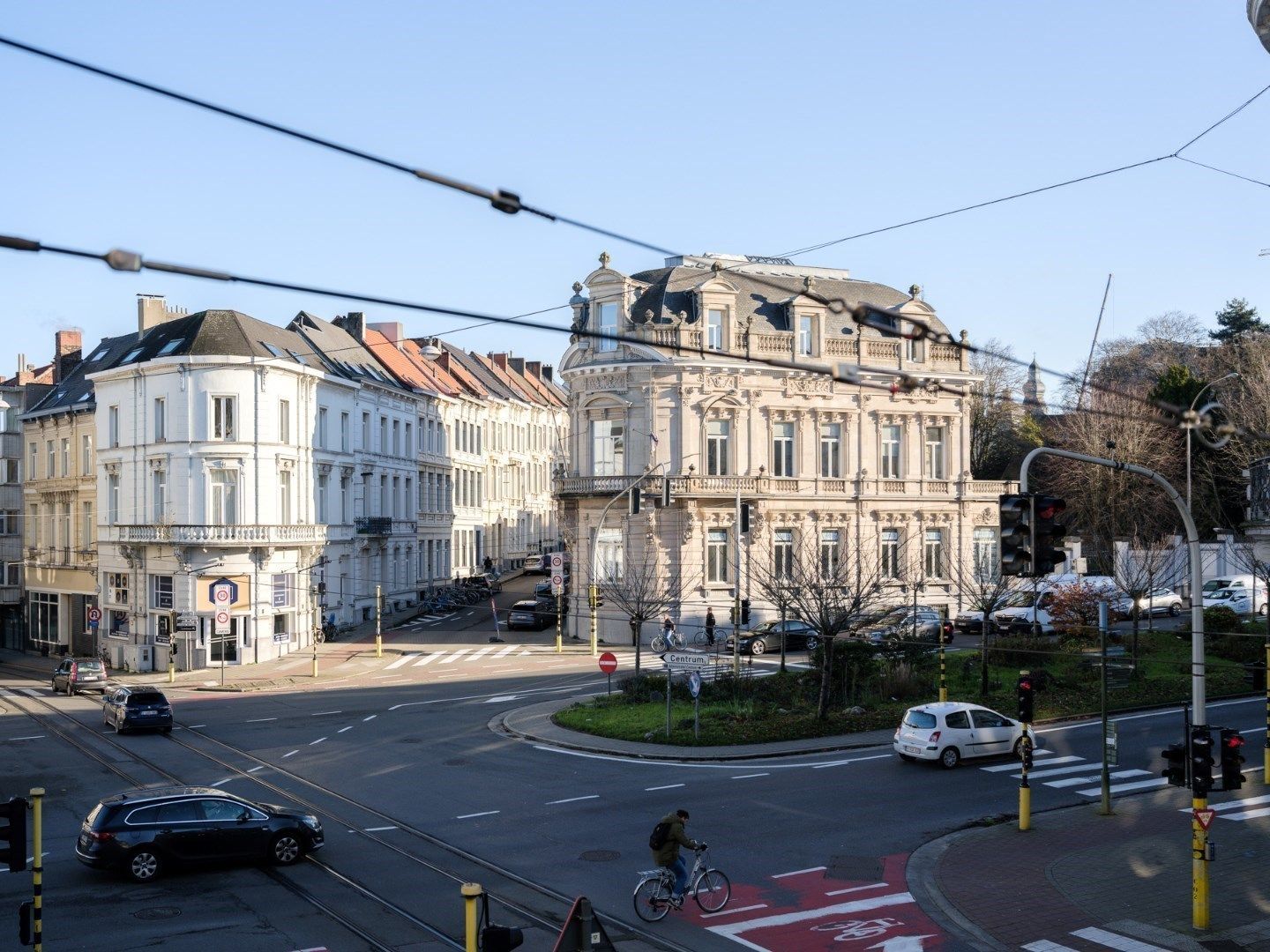 Centraal gelegen burgerwoning op wandelafstand van het Sint-Pietersstation foto 18