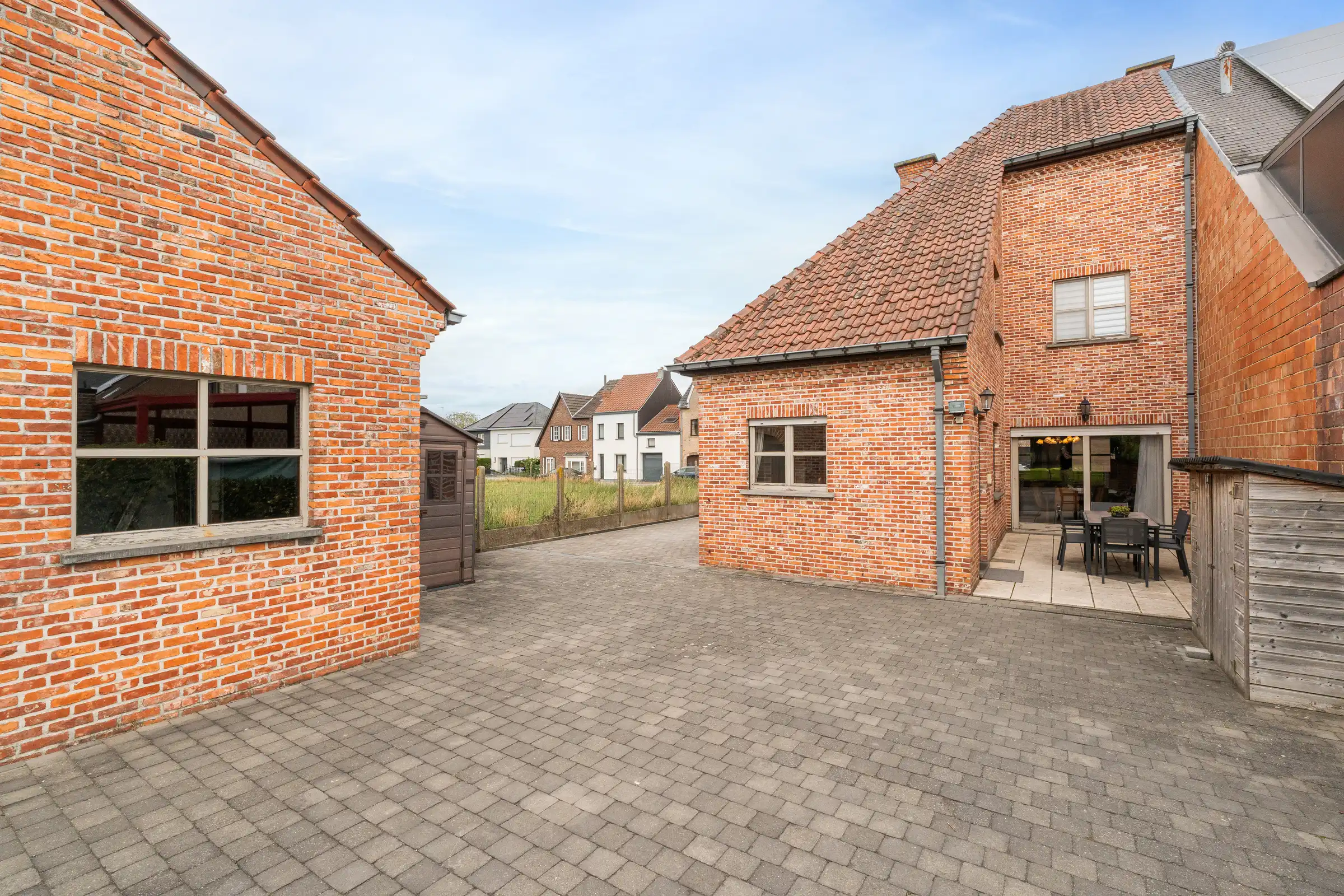 Ruime gezinswoning met 3 slaapkamers en mooie tuin foto 21